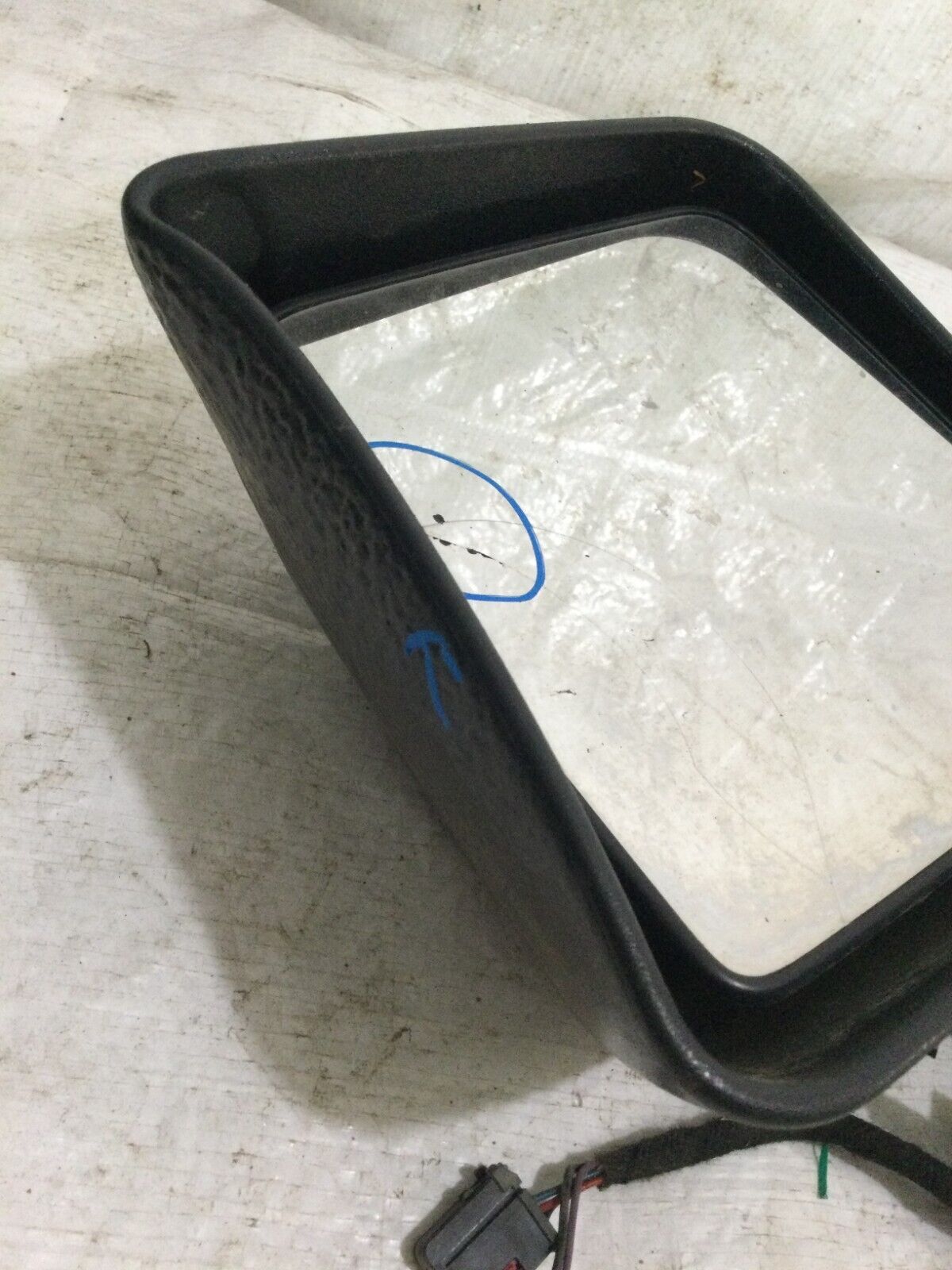 2017 Jeep Wrangler Left Driver Side View Door Mirror OEM ( DAMAGE GLASS )