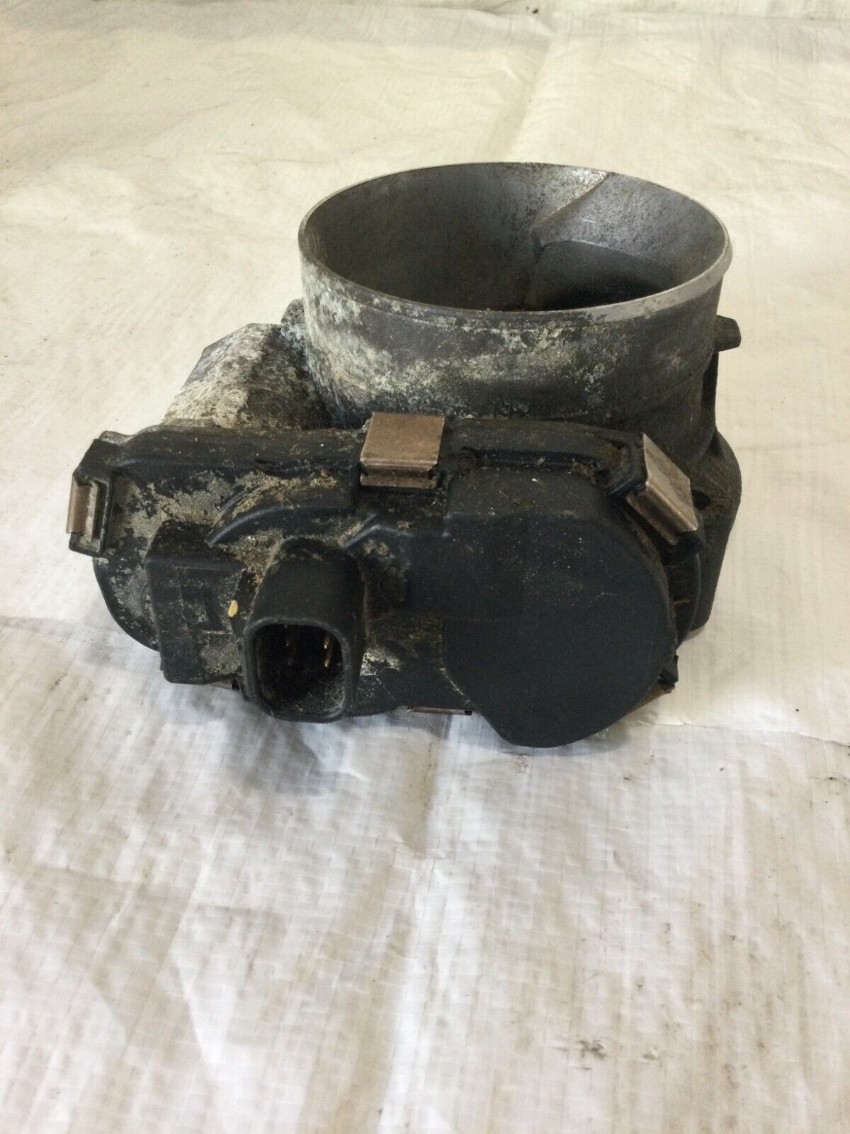 2007 Cadillac Escalade ESV  Throttle Body / Valve Assembly OEM