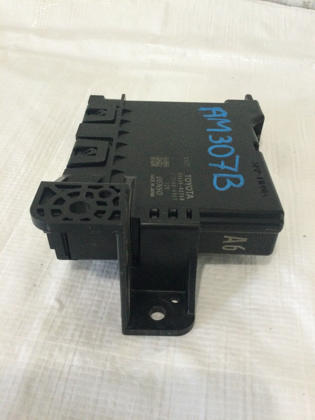 2018 Toyota RAV4 Air Amplifier Controler  Module 88650-42760 OEM