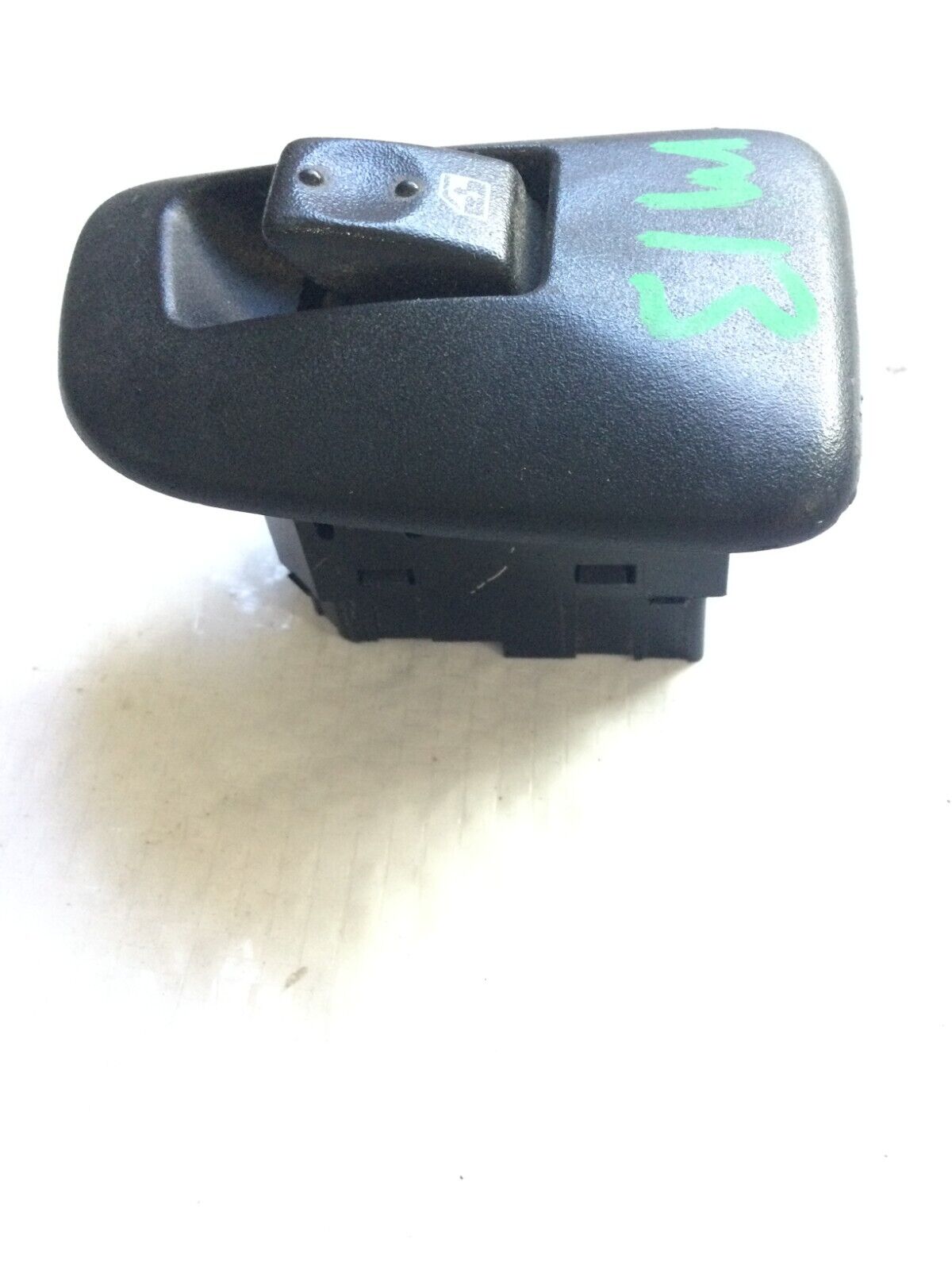 2003-2006 Cadillac Escalade Rear Right Door Window Switch OEM