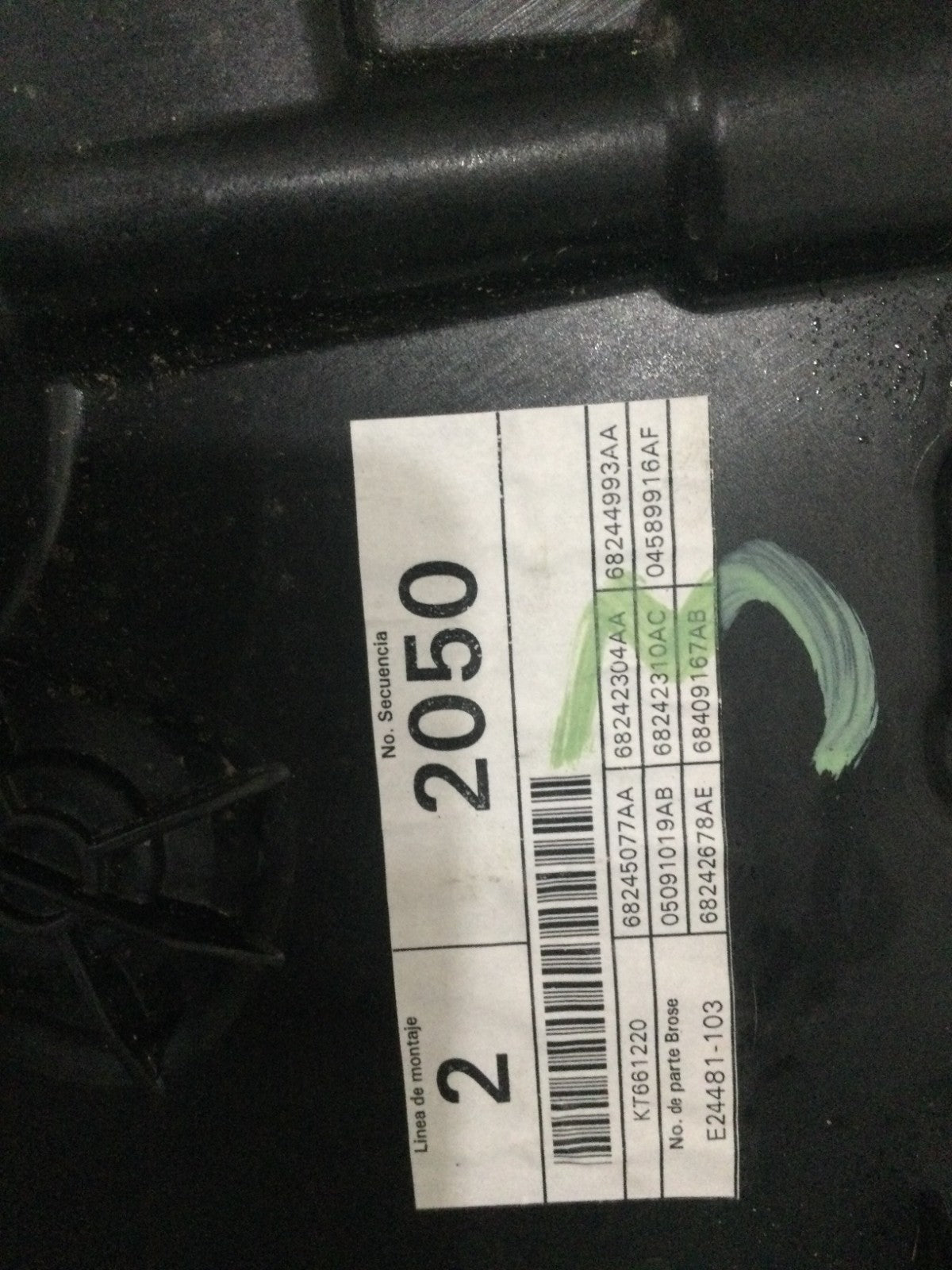 2019-2024 Jeep Compass Front Right Door Window Glass Regulator OEM 68242678AA