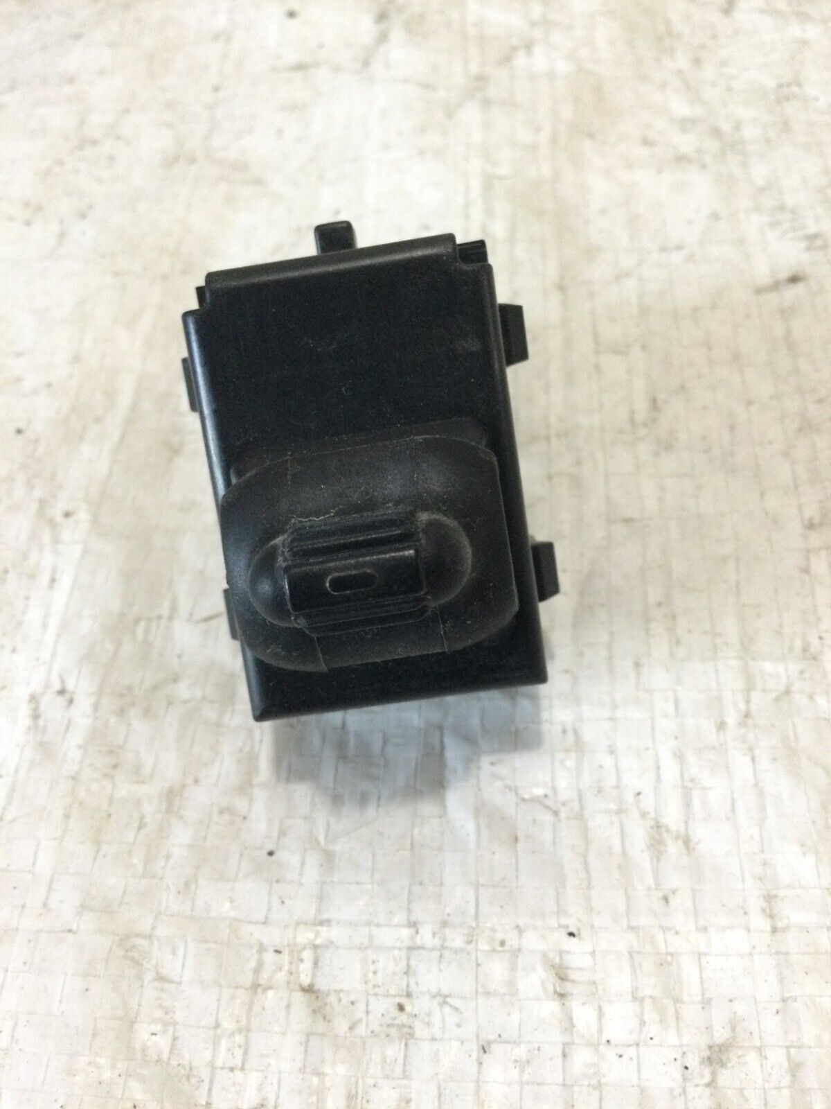 2005 Dodge Ram 1500 Pedal Height Adjustment Switch 56045702AB OEM