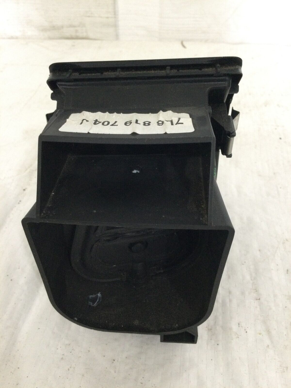 2004-2010 Volkswagen Touareg Front Right Dash Air Vent  7L6819704J OEM