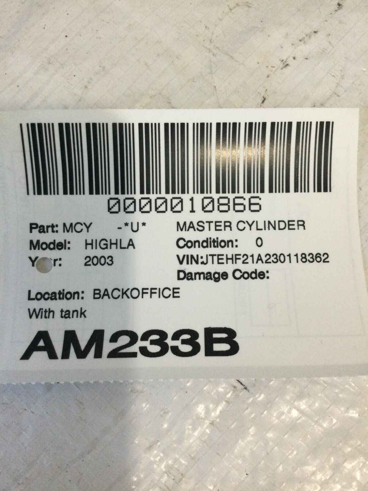 2003 Toyota Highlander Master Brake Cylinder W/ Reservoir OEM