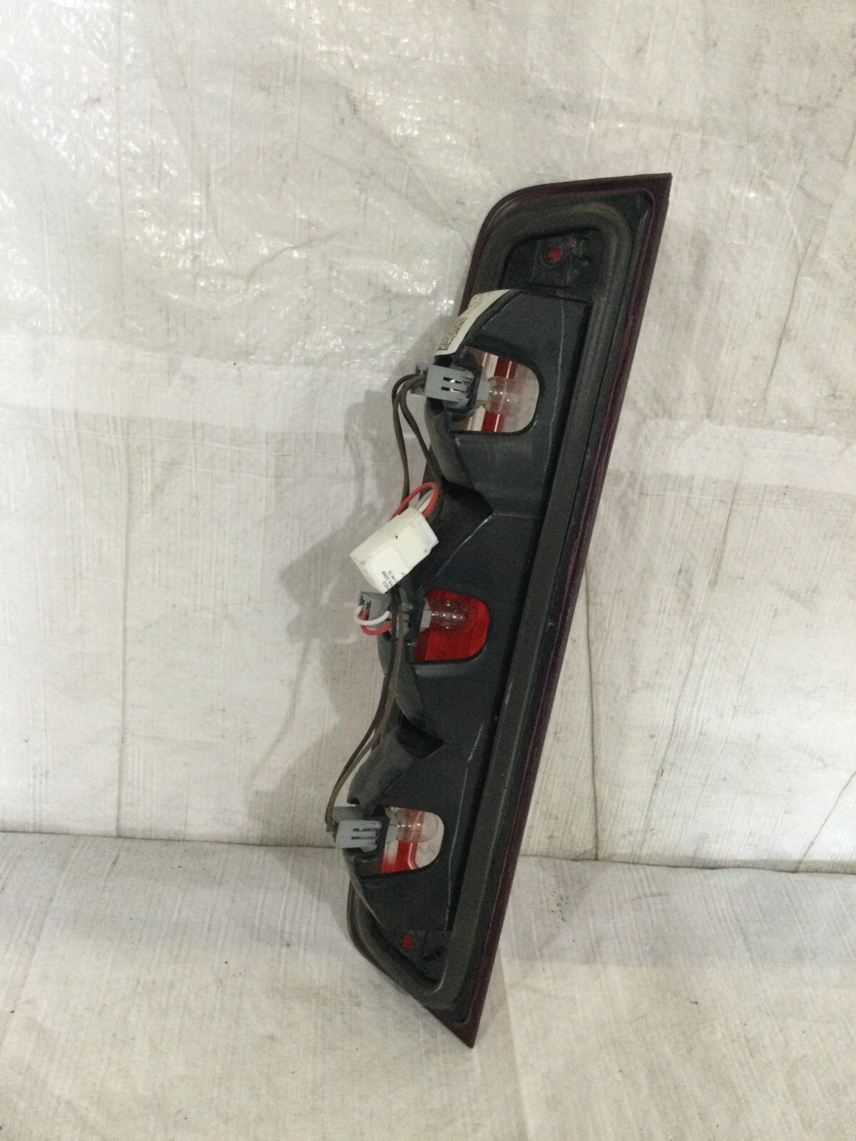 2019 RAM 1500 2500 CENTER HIGH MOUNT STOP LAMP THIRD BRAKE LIGHT OEM