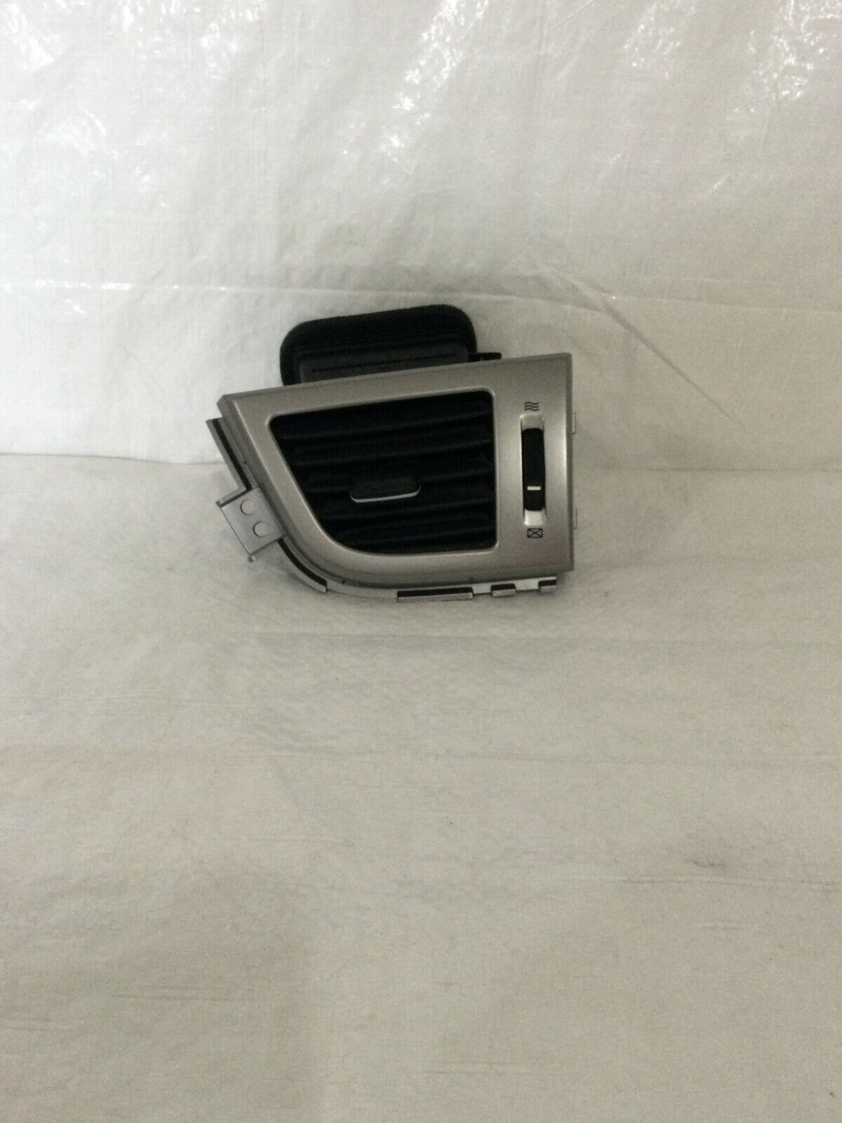 2016-2017 Hyundai Elantra GT Right Side Dash Air Vent OEM RH 97490-A5000