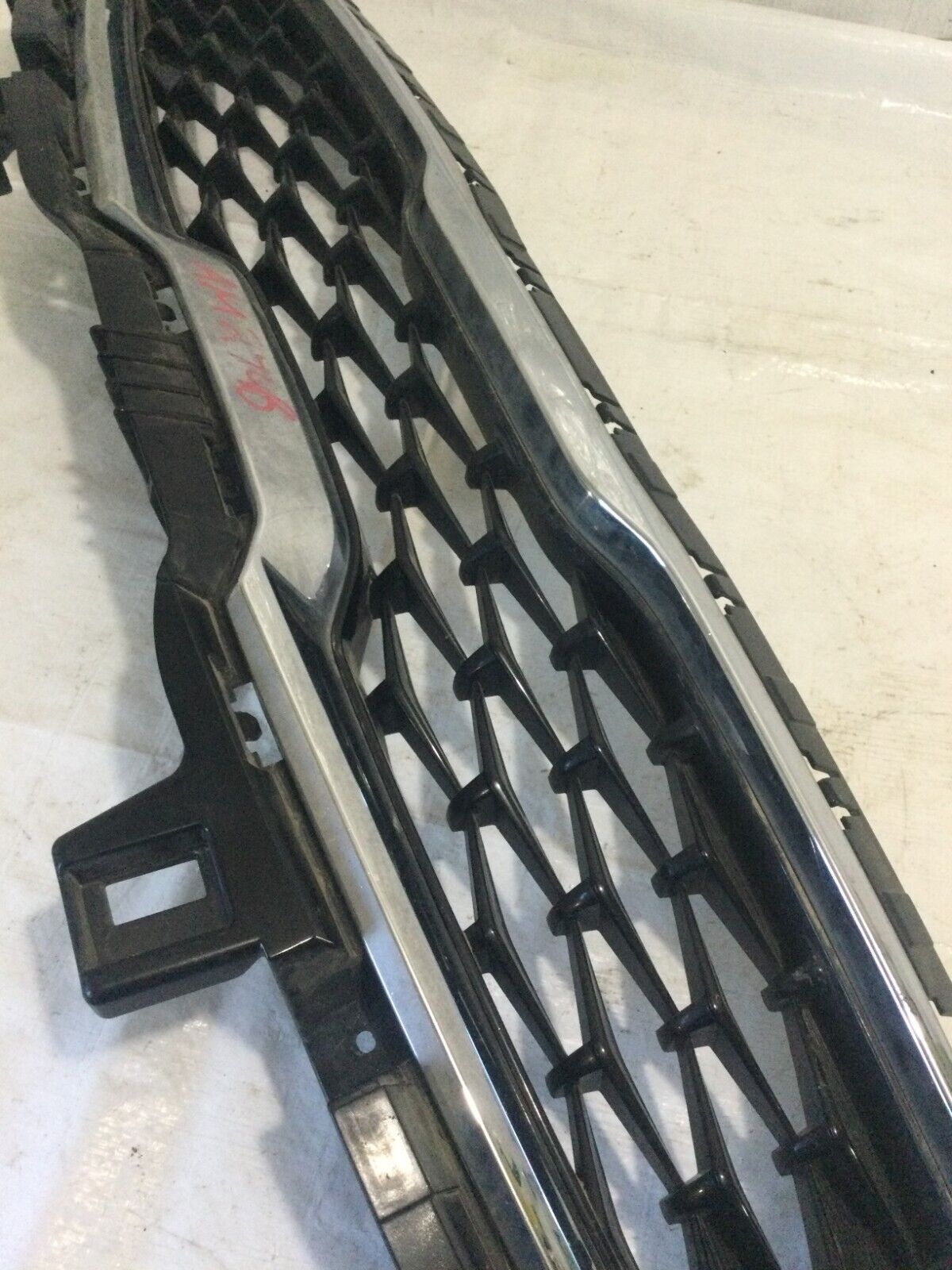 2019- 2021 Kia  Front Upper Grille 86351-M7010 OEM