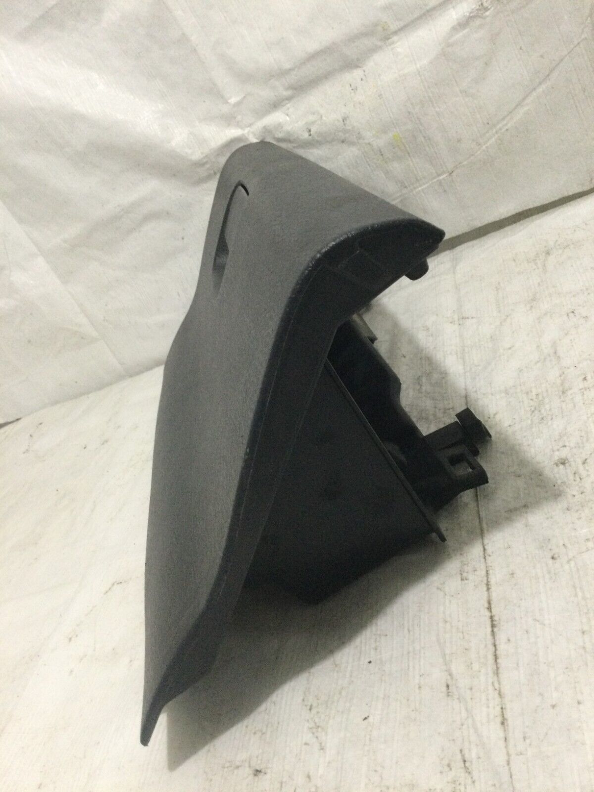 2003 Dodge Ram 1500  Glove Box Storage Compartment 5GT18TRM  OEM.