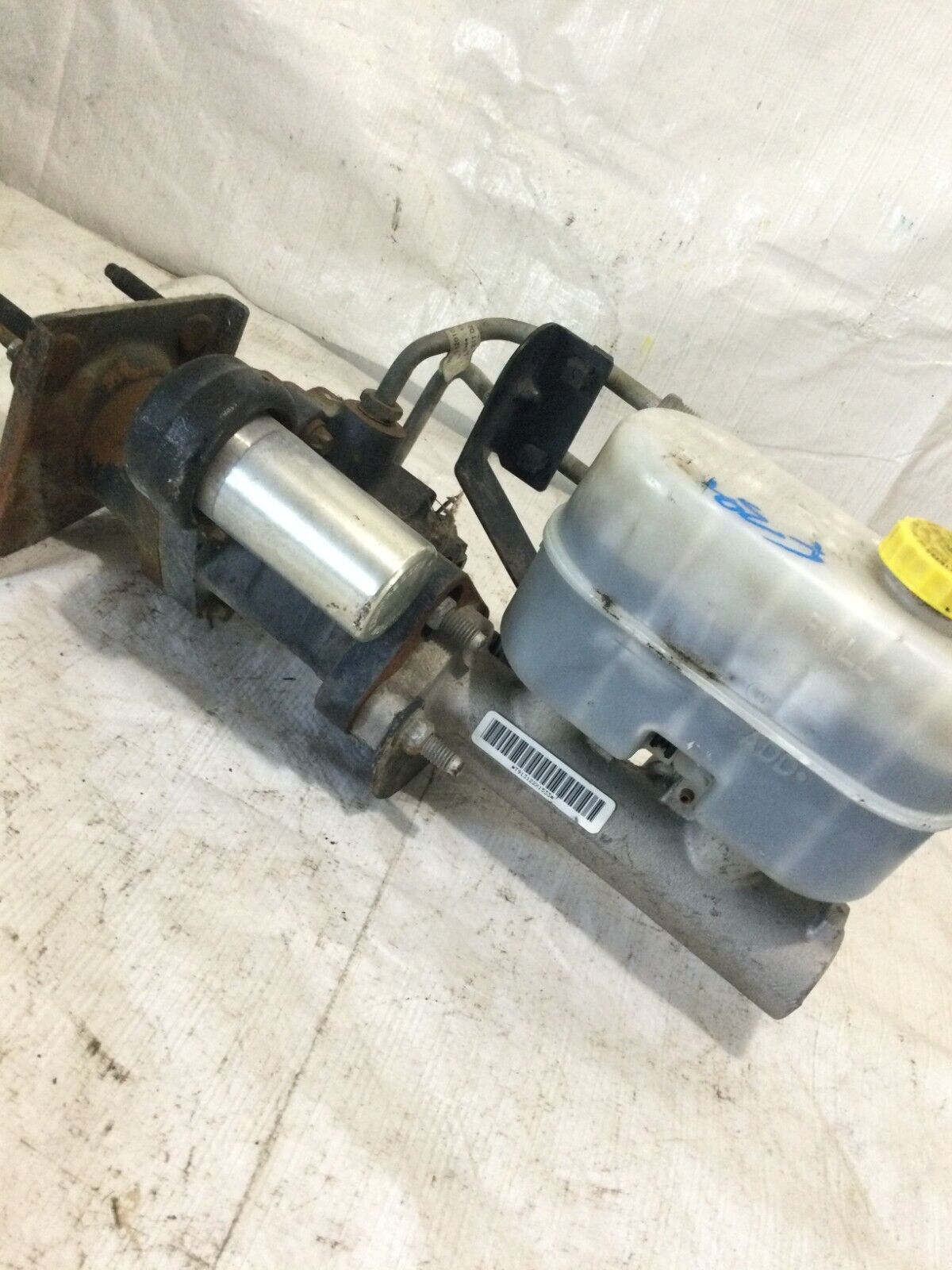 2003 Dodge Ram 2500 Power Brake Booster W/ Reservoir OEM