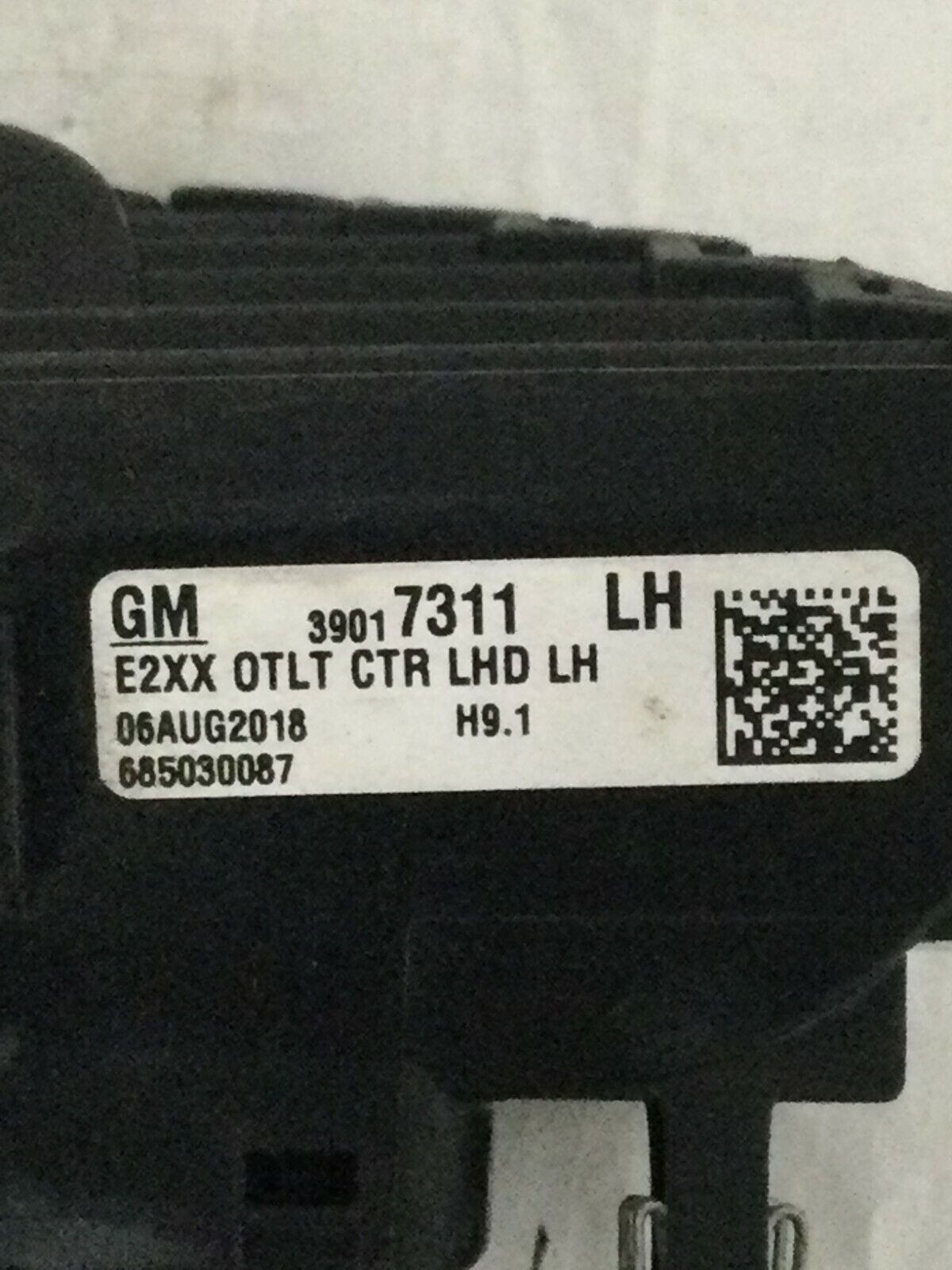 2018-2020 Buick Regal Preferred II Dash Left Center Air Vent OEM 39017311