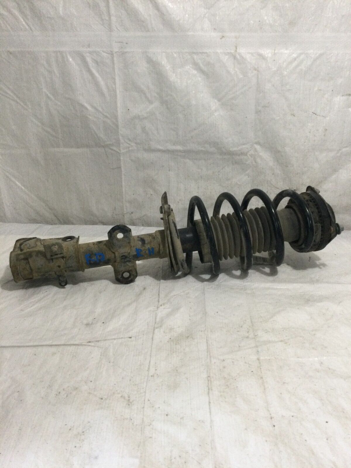 2020 Dodge Grand Caravan Front Right Shock Strut Assembly OEM
