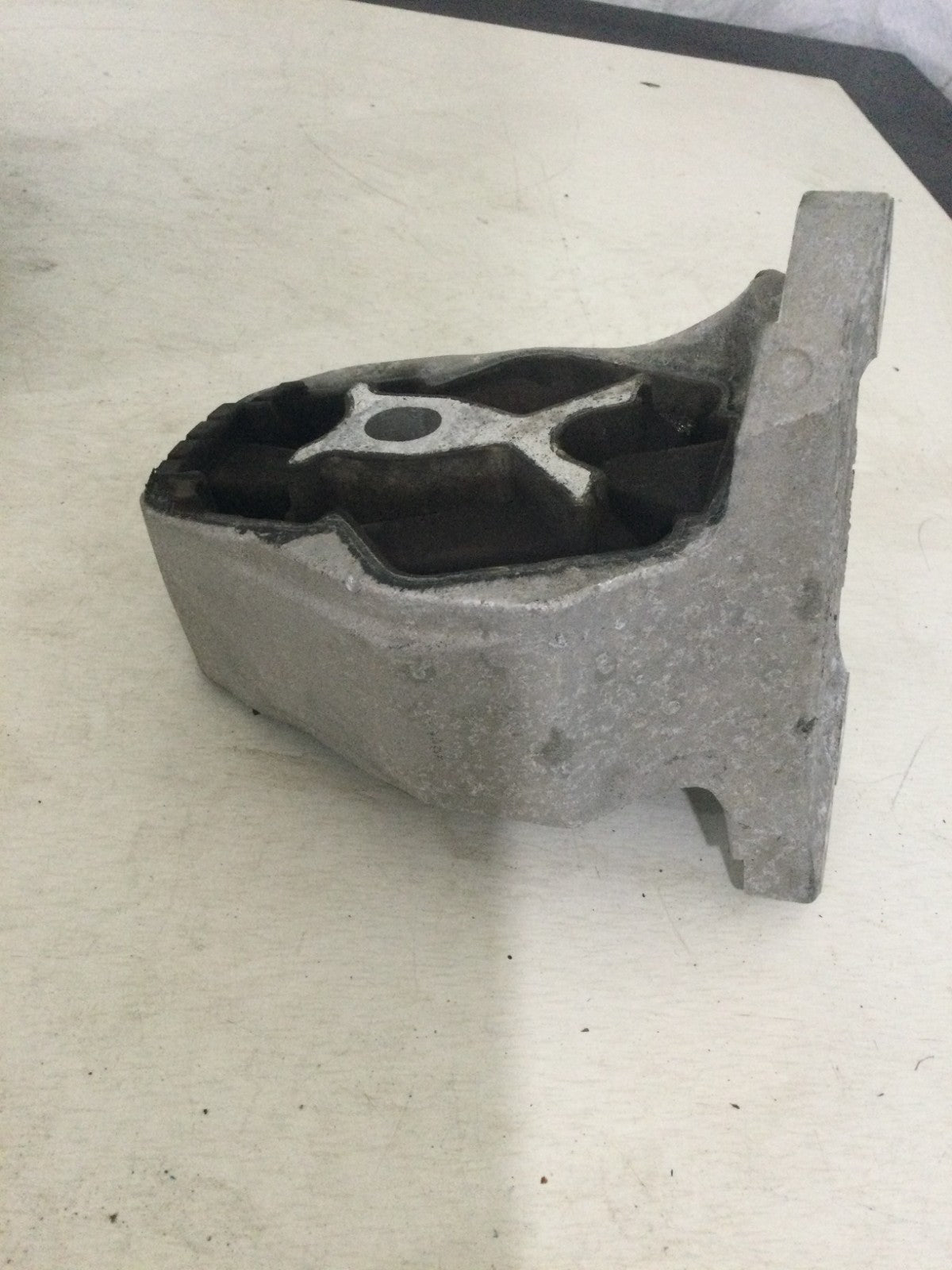 2024 Nissan Rogue 1.5L Engine Torque Strut Mount OEM