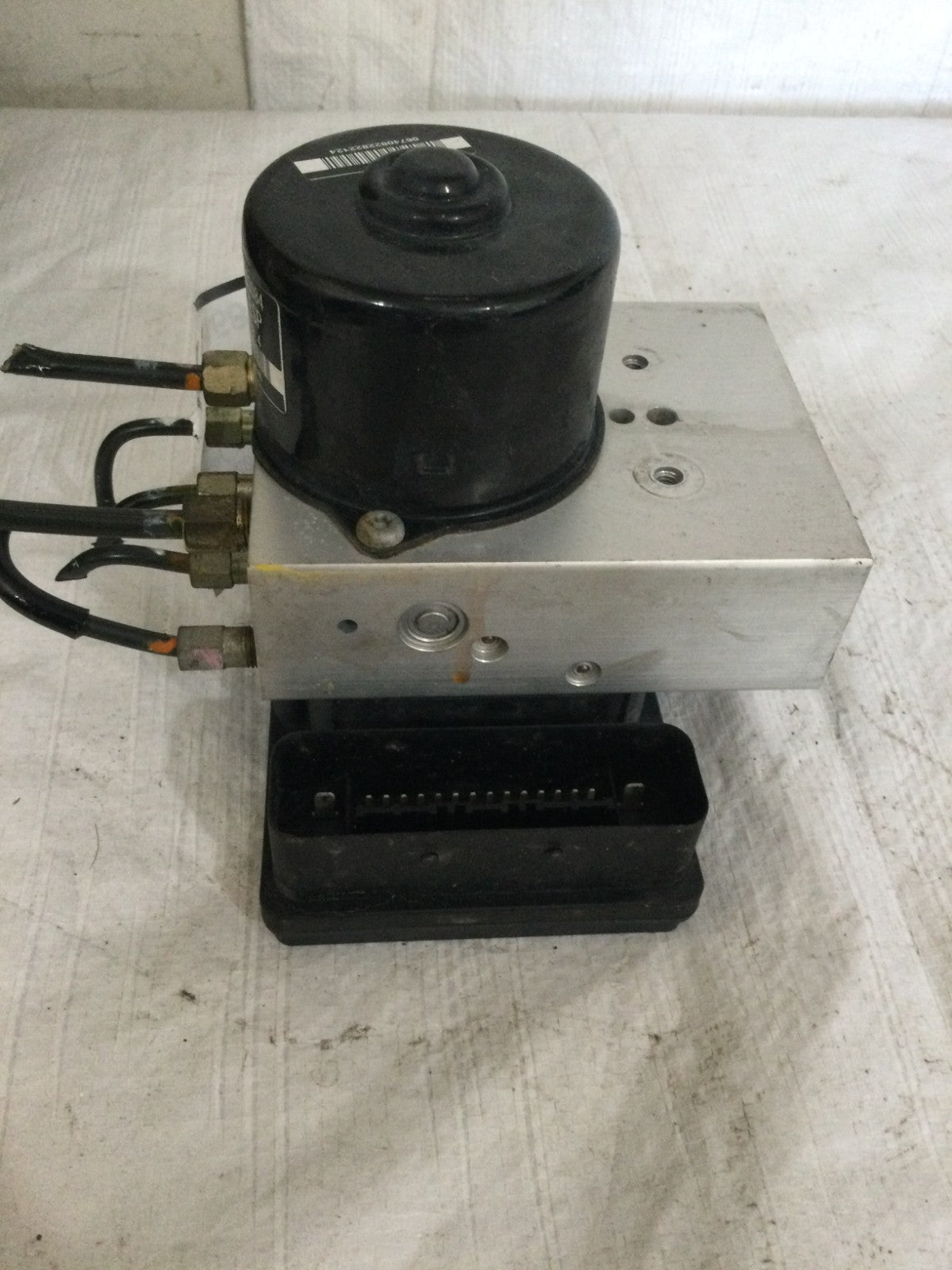 2003 Infiniti FX35 3.5L ABS Anti Lock Brake Pump OEM 47660 CG084