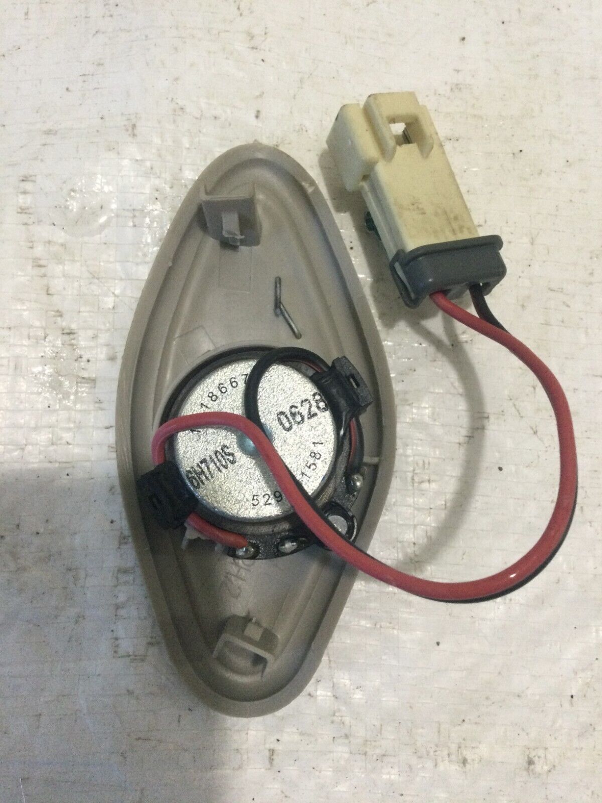 2007 Cadillac Escalade Speaker Right side 528901581 OEM