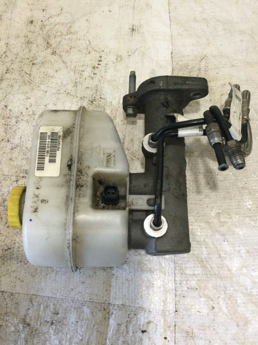 2017 Dodge Ram 2500 Master Brake Cylinder W/ Reservoir 05154277AG Hydro Boost