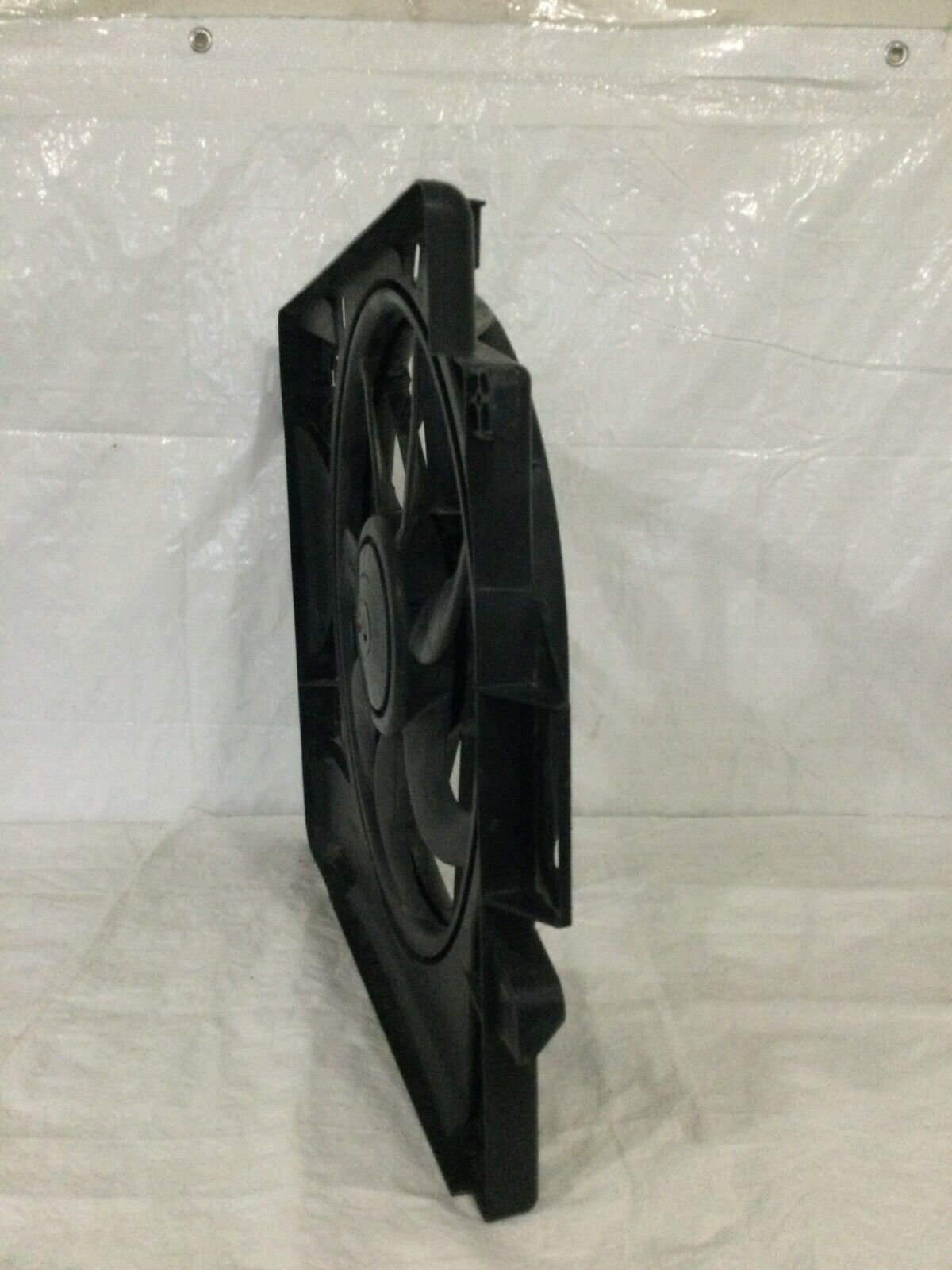 2017 Dodge Grand Caravan Radiator Cooling Fan Assembly 05005144AG OEM