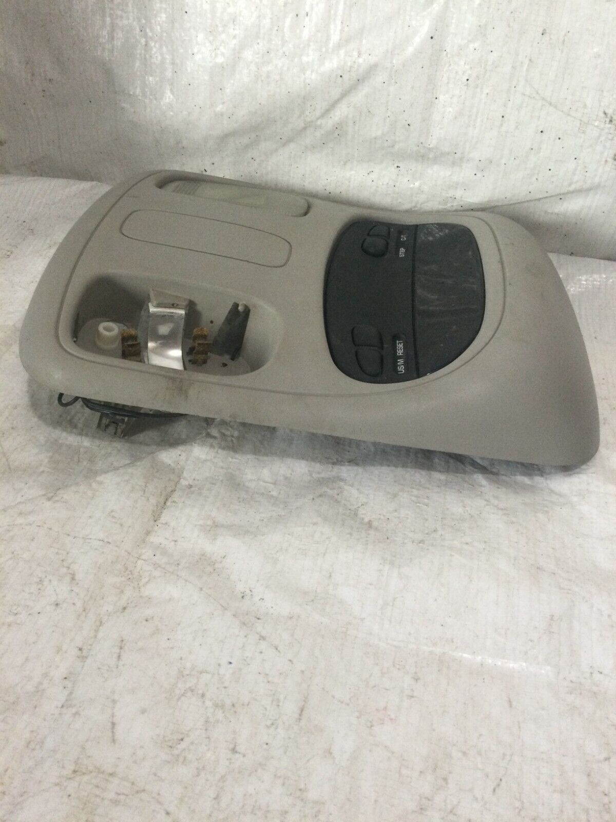 2002-2005 Dodge Ram 2500 Overhead Console Dome Map Light OEM