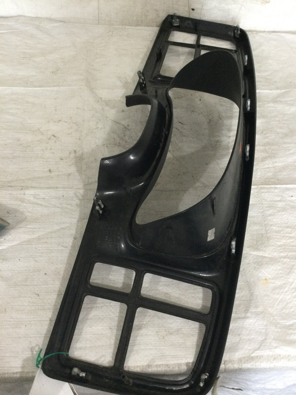 2001 Chevrolet Silverado 2500 Cluster Dash Trim Radio Bezel OEM