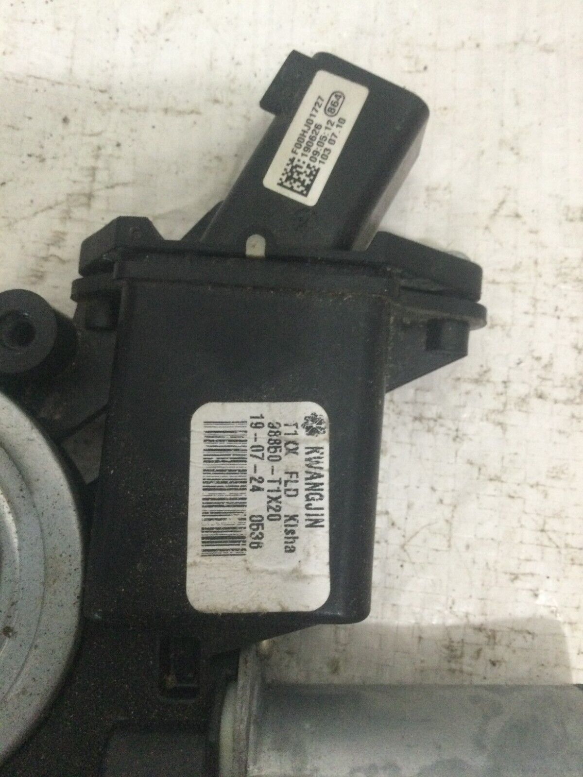2019 GMC Sierra 1500 Front Left Window  Door Motor OEM