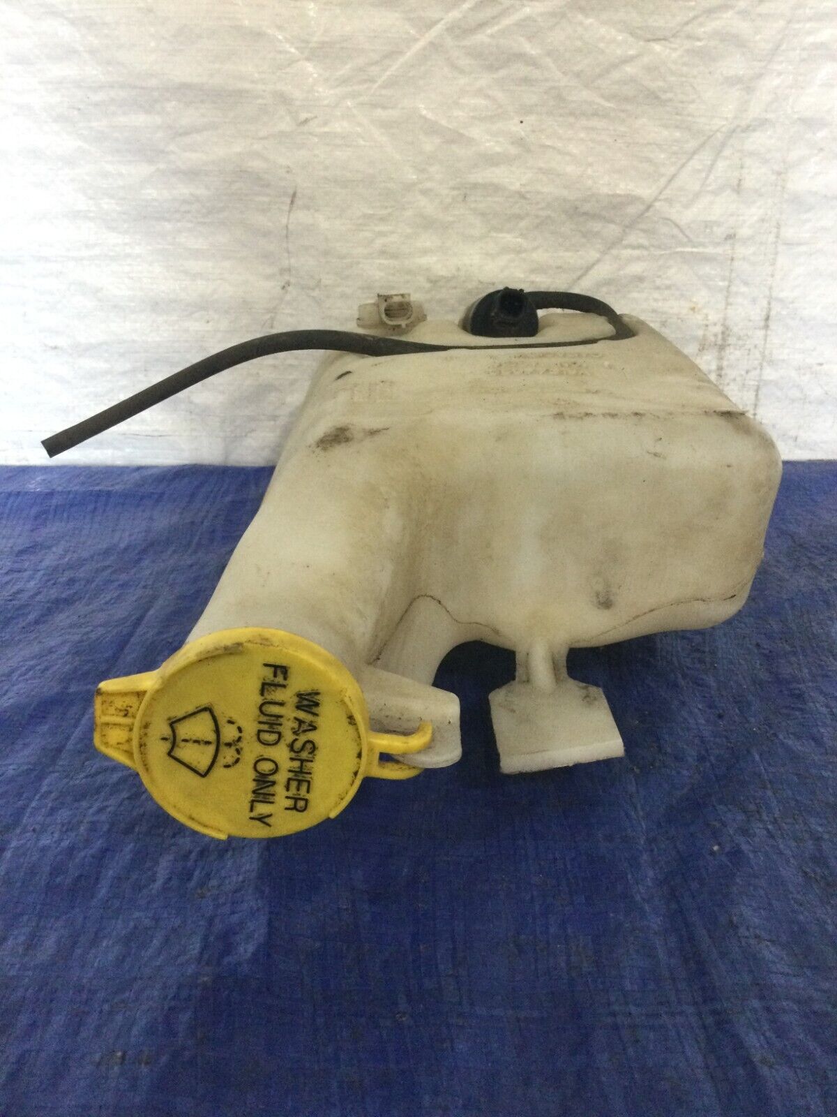 2004 Dodge Ram 1500 Windshield Washer Fluid Reservoir Tank 55077319AA OEM