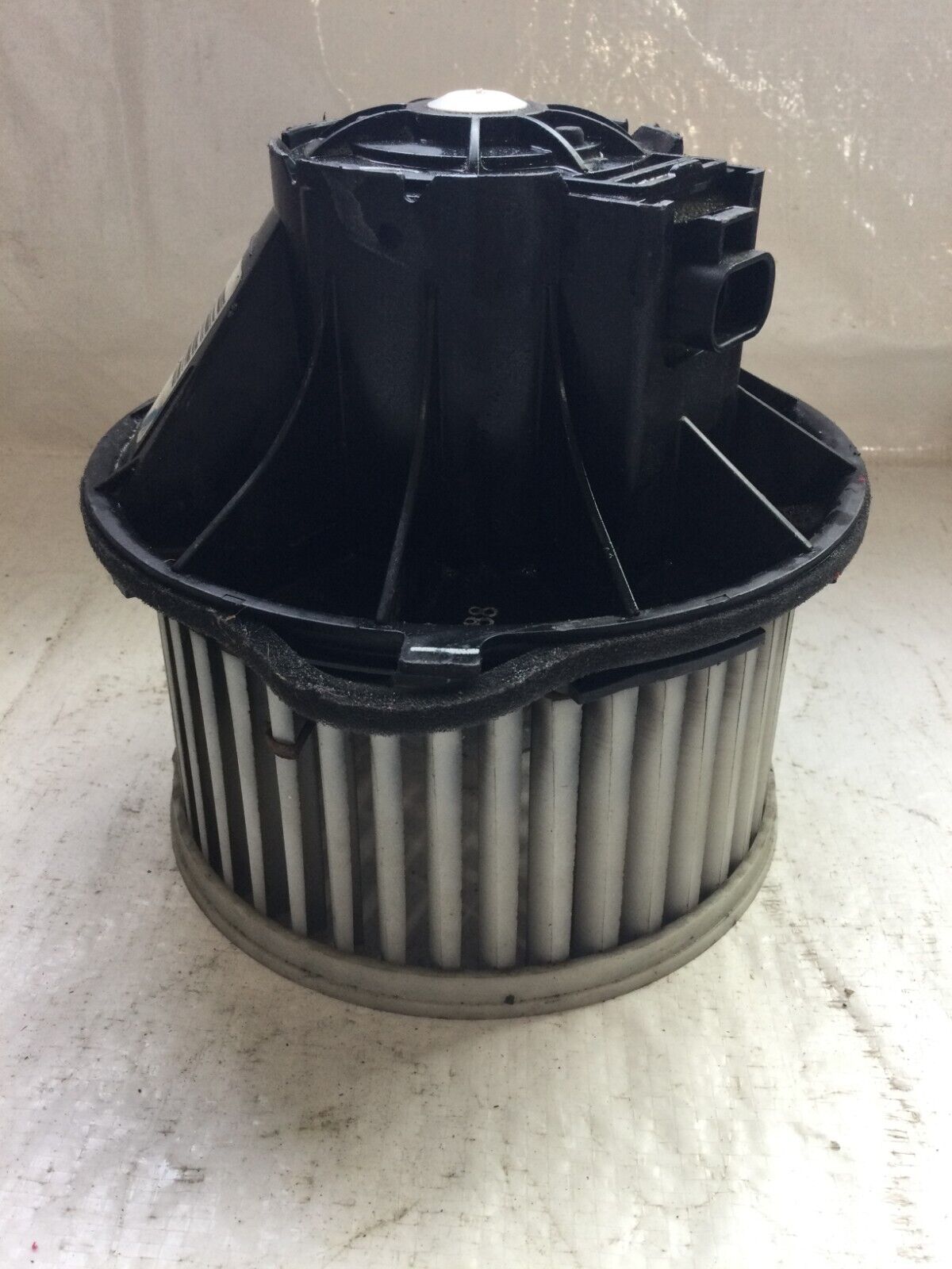 2006 Cadillac Escalade 6.0L A/C Heater Blower Motor OEM 52408152