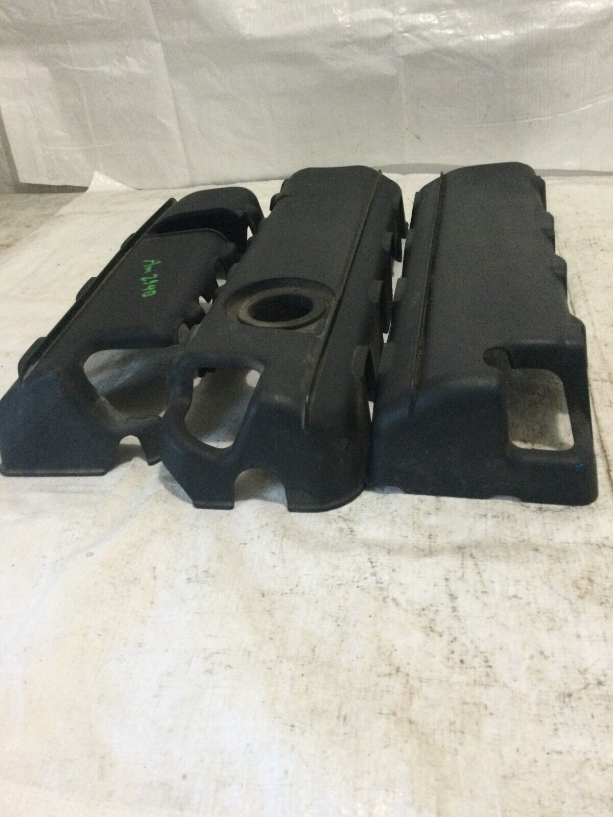 2019 Chevrolet Silverado 1500 Fuel Rail Cover Set OEM 4.3L