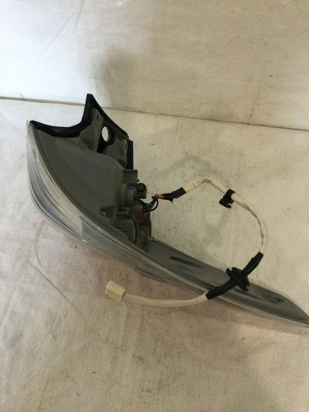 2017-2019 Toyota Highlander OEM Left Drivers LH Side LED Tail Light Lamp