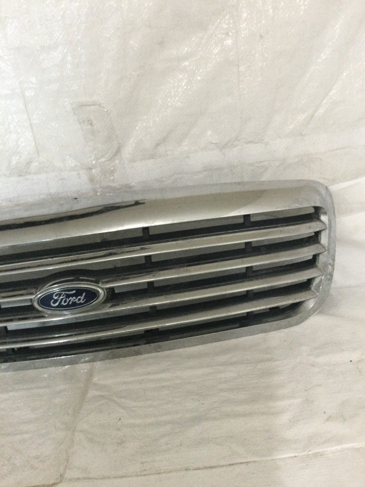1998-2011 Ford Crown Victoria Grille OEM