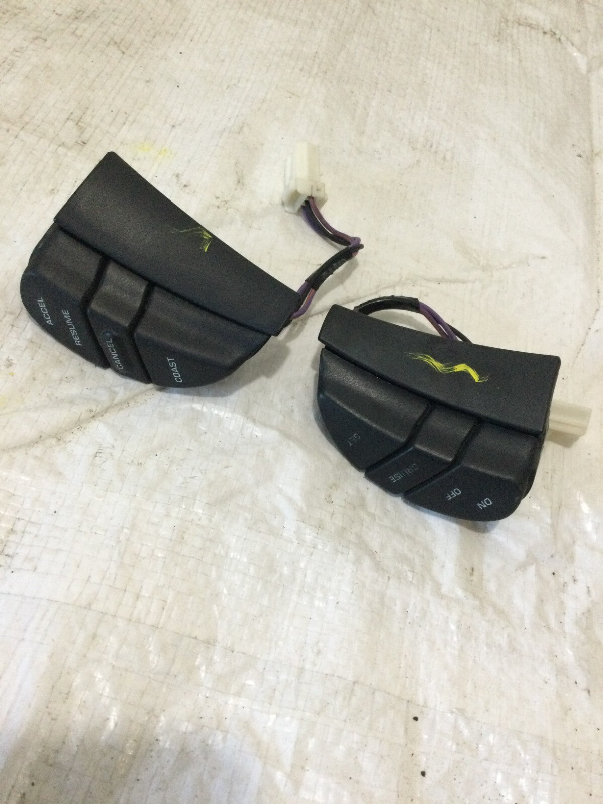 2005 Dodge Ram 1500 Steering Wheel Switch Assembly OEM