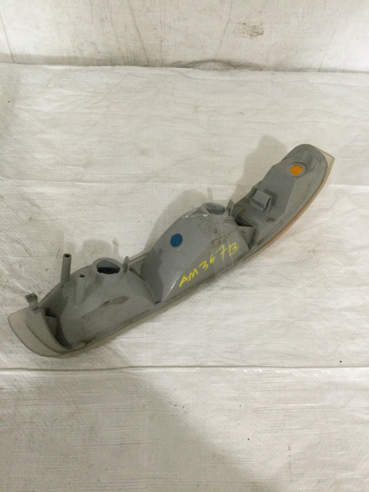 2001 Chevrolet Silverado 2500 LH Driver Front Turn Signal Running Light Lamp OEM