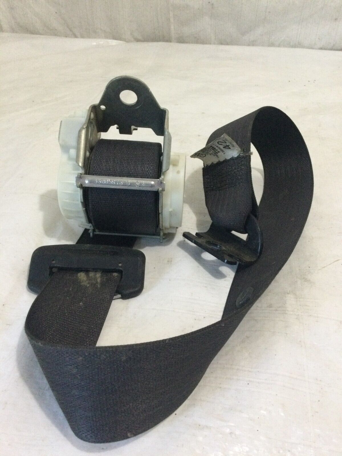 2007-2009 Cadillac Escalade ESV Rear Left Seat Belt OEM