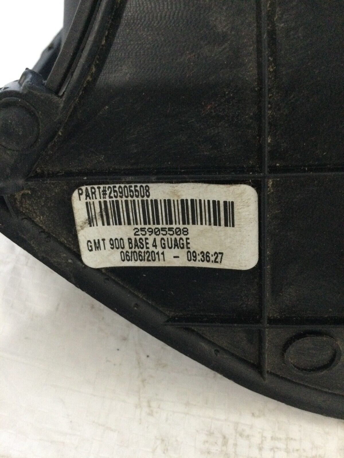 2007- 2014 Chevrolet Silverado GMC Sierra Speedometer Instrument Bezel Trim OEM
