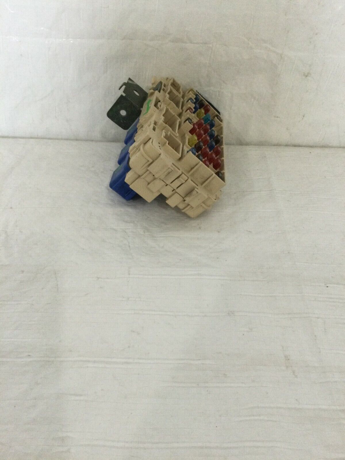 2001 Nissan Xterra Cabin Fuse Box OEM 