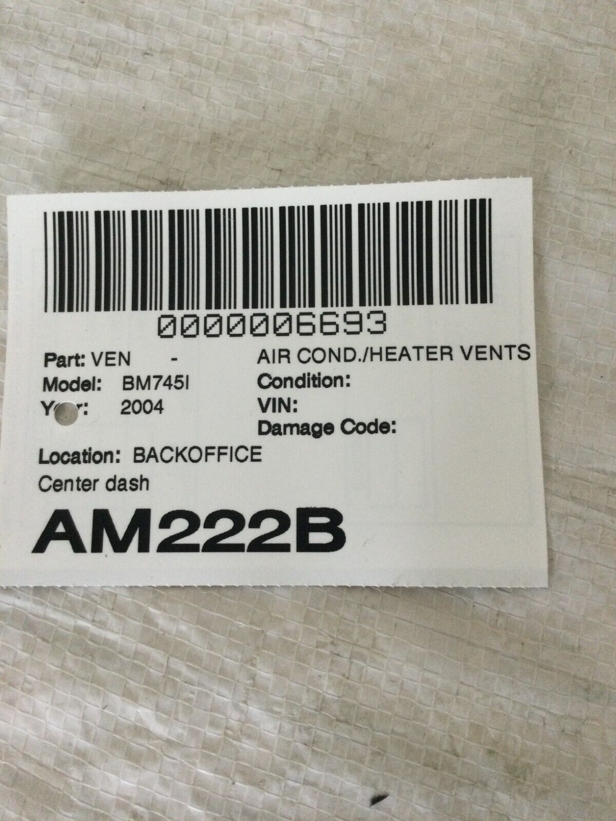  2004 BMW 745i E65/E66 Center Dash Air Vent OEM