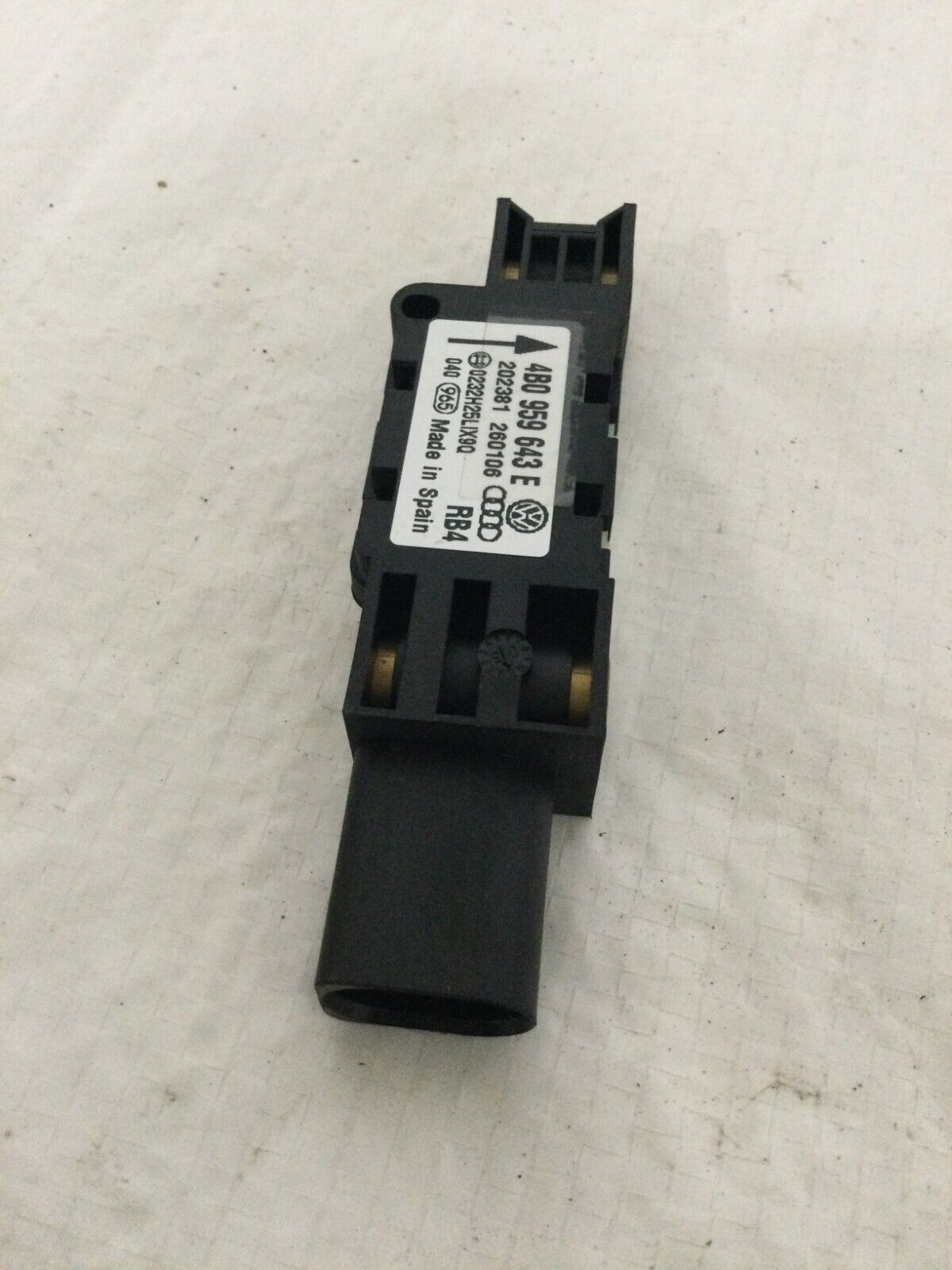 2007 Volkswagen  Touareg Crash Impact Sensor 4B0959643E OEM