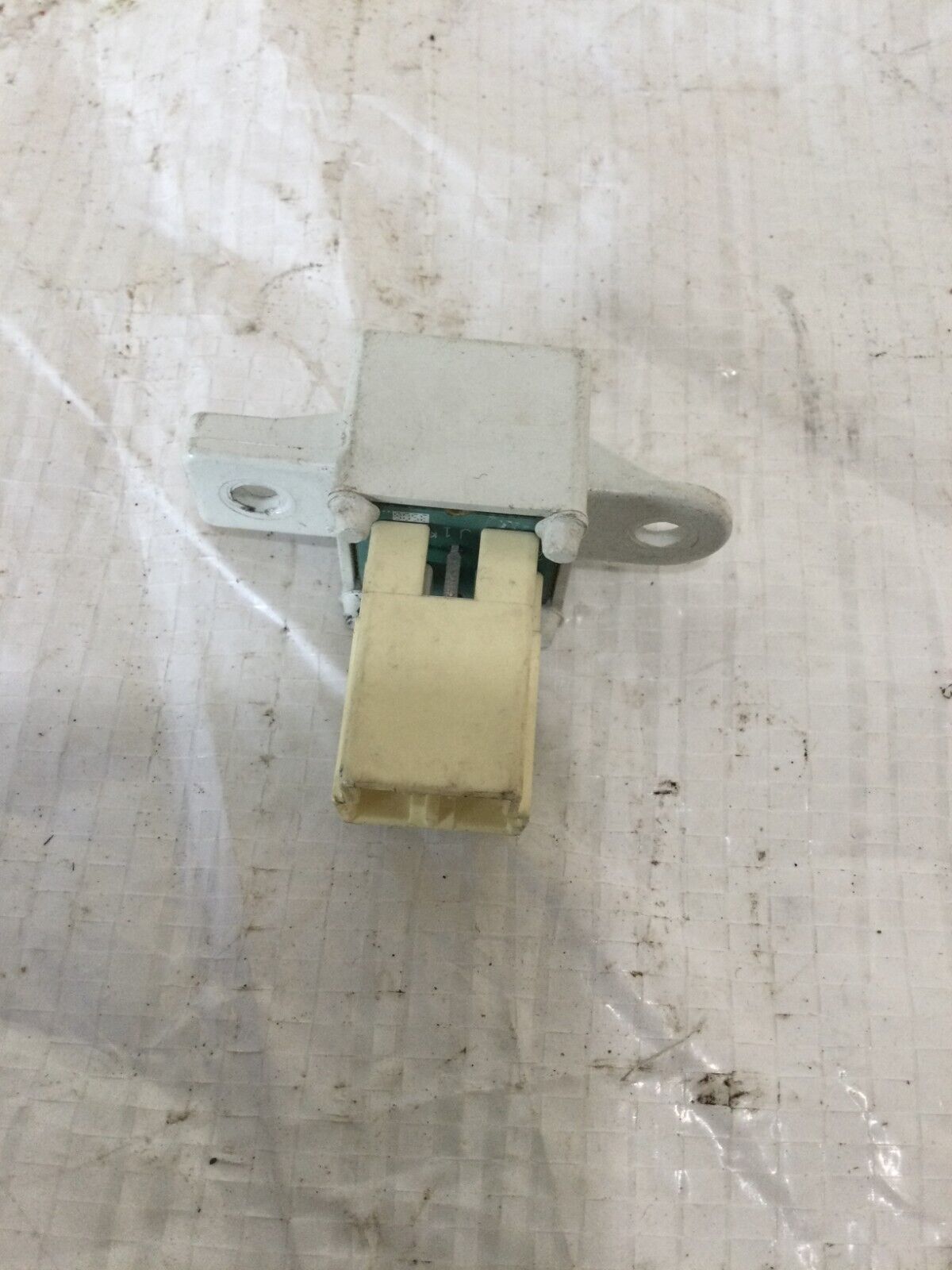 2005 Nissan Titan Right Interior SRS ON/OFF Switch OEM