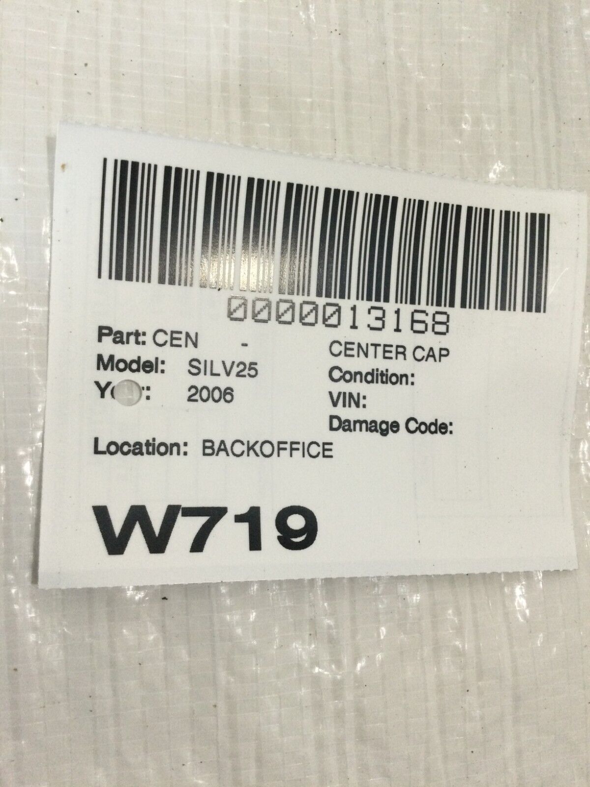 2006 Chevrolet Silverdo 2500 Center Cap OEM