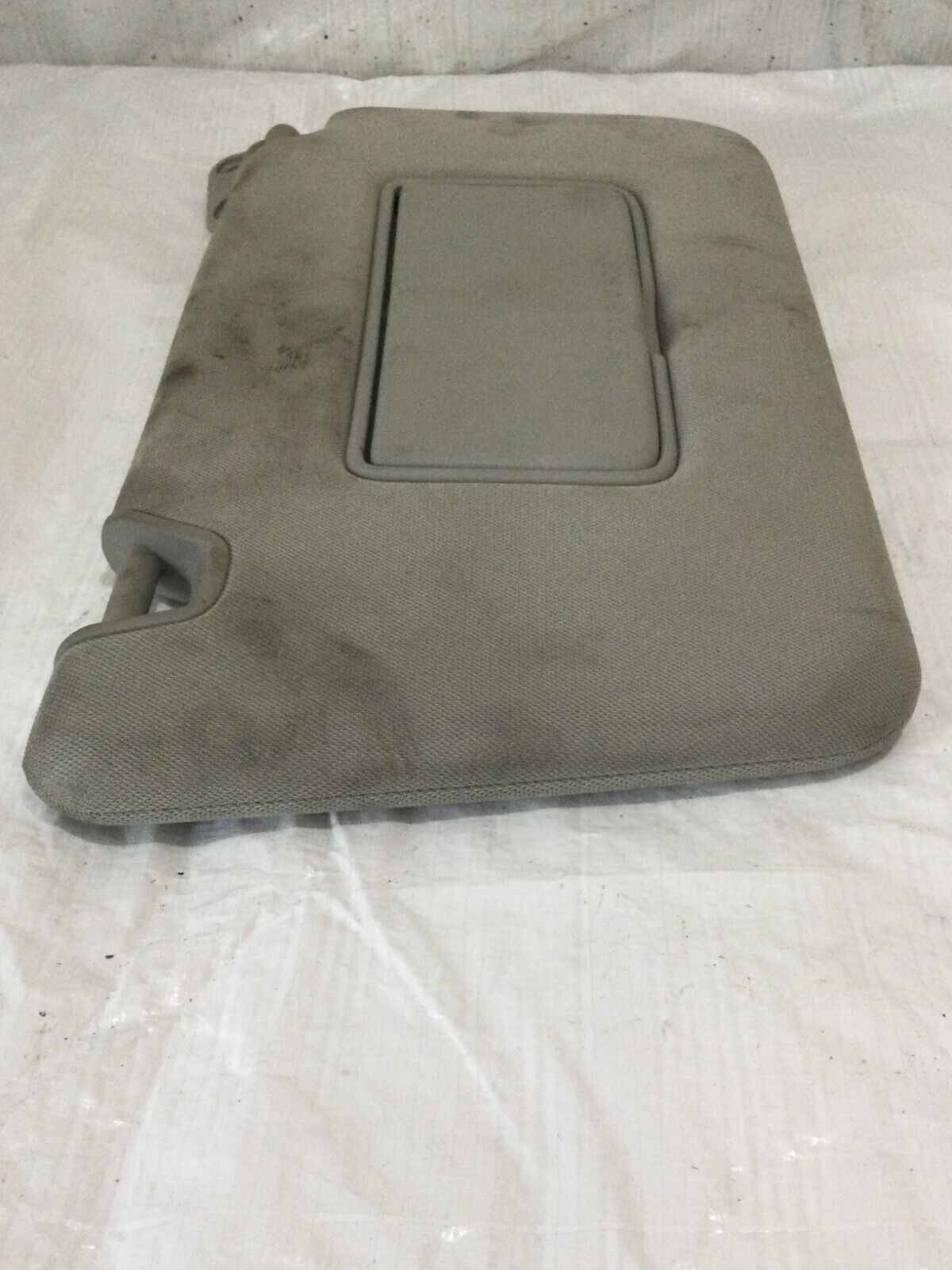 2017-2020 Nissan Rogue Illuminated Sun Visor RH Right Passenger Side OEM