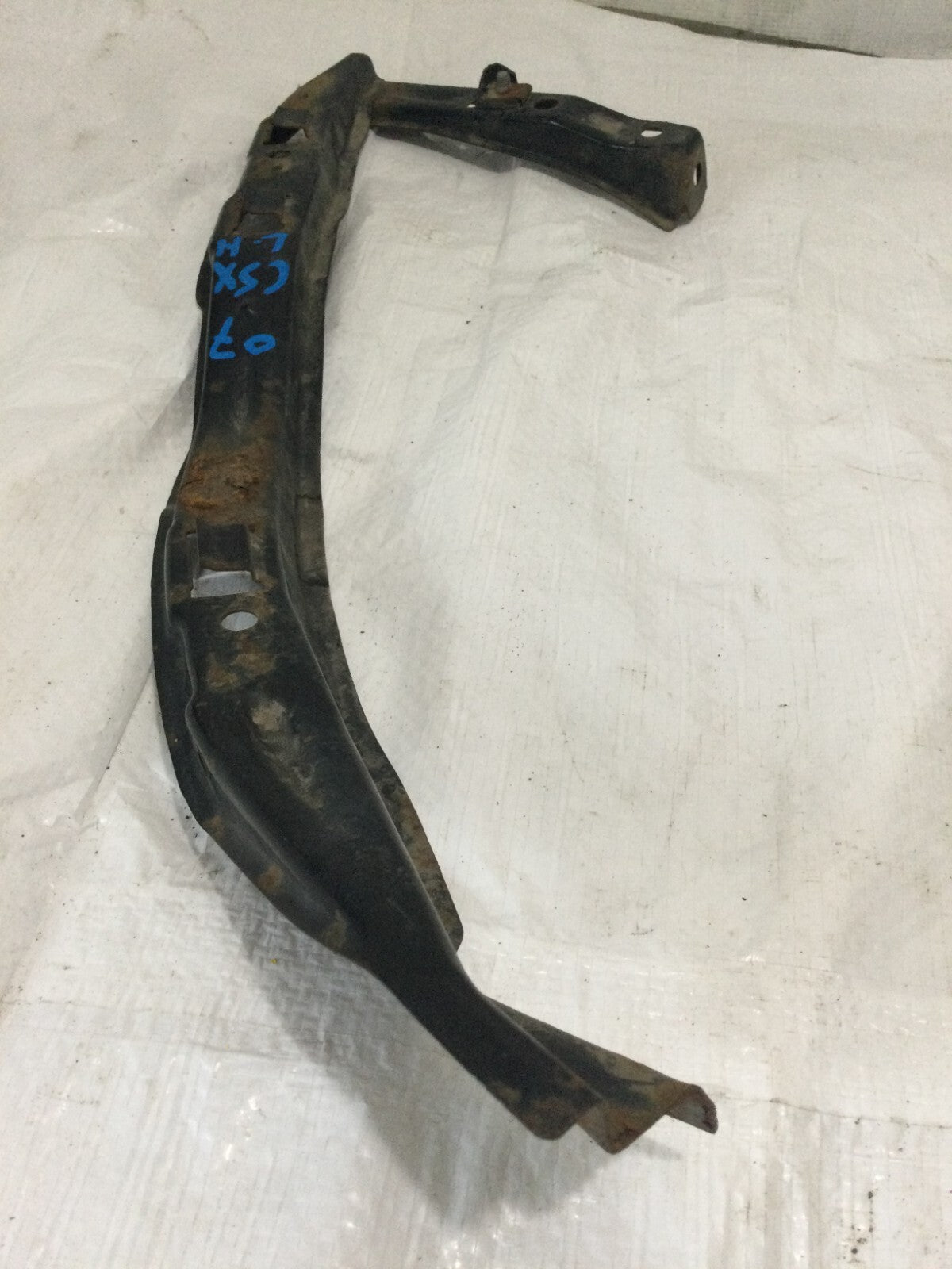 2006 Acura CSX Front Left Headlight Mounting Bracket OEM