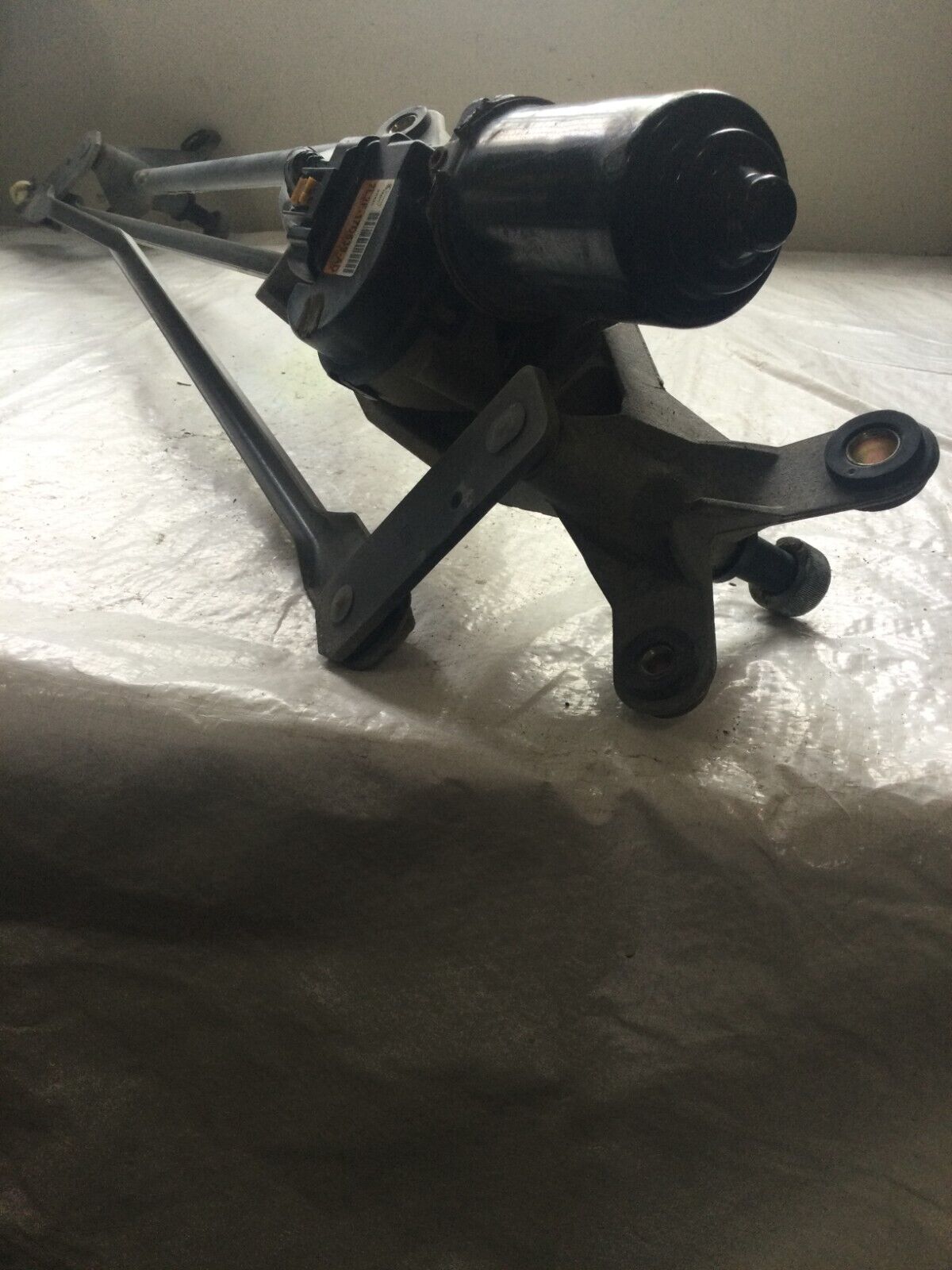 2005 Ford F-350SD Front Wiper Motor W/ Linkage Assembly OEM