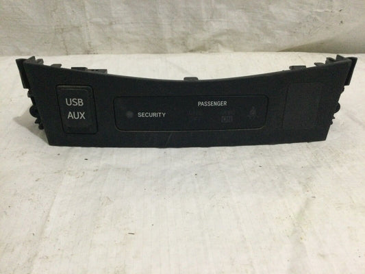 2009-2013 Toyota Corolla USB Auxiliary Port Instrument Bezel 55548-02150 OEM