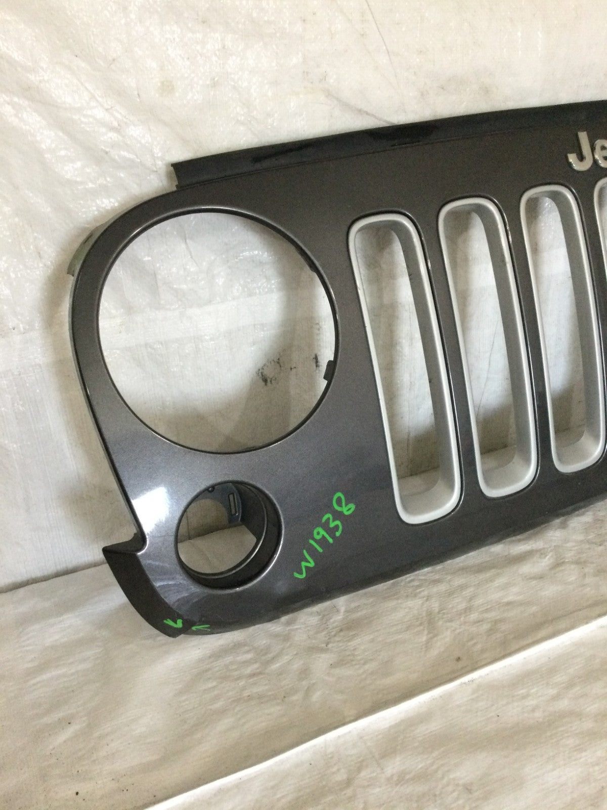 2007-2018 Jeep Wrangler JK Grille OEM 5NB84TRM MARKED DAMAGE LOOK PHOTO