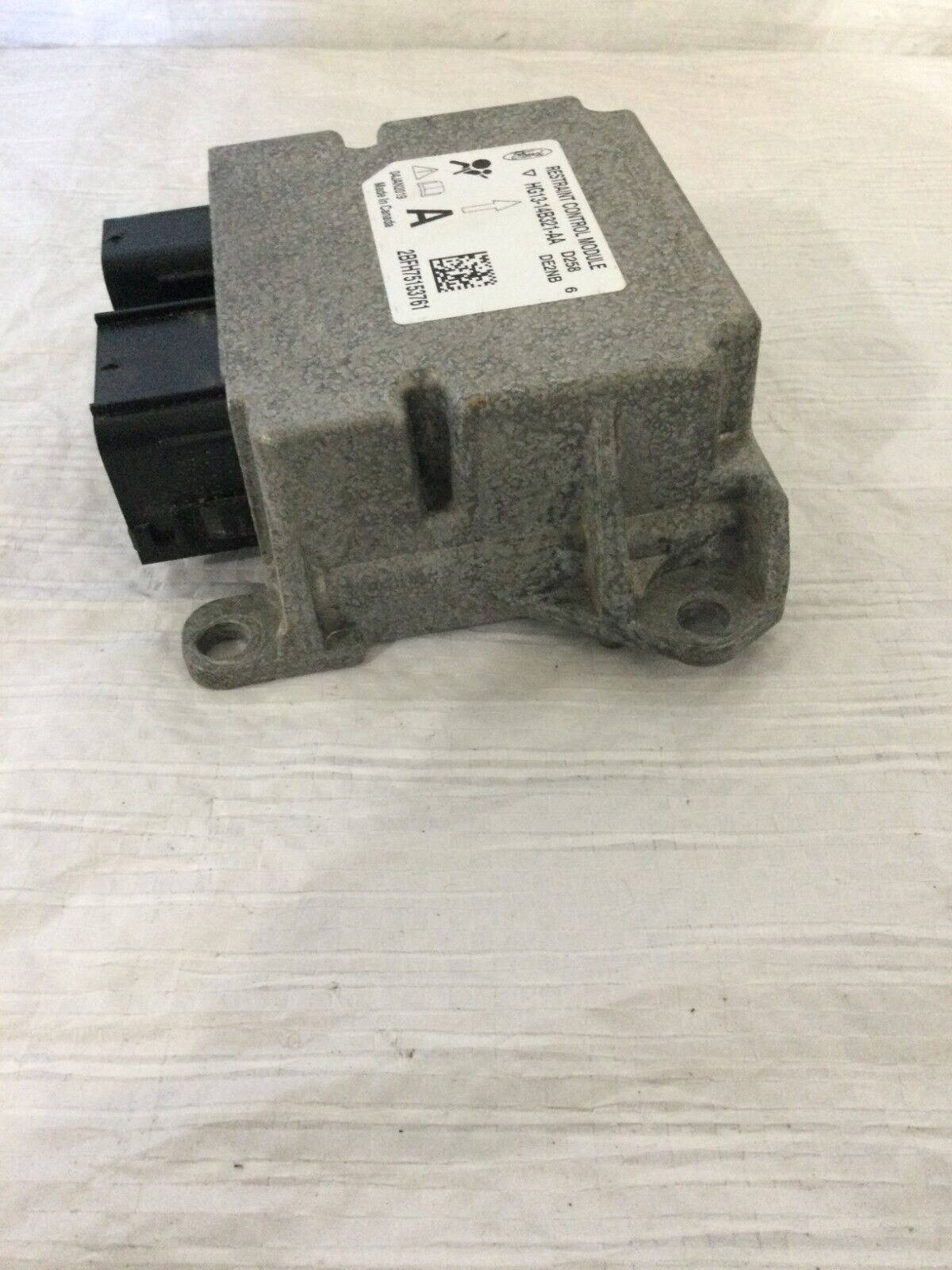 2017-2019 Ford Taurus SRS Control Module OEM HG13-14B321-AA