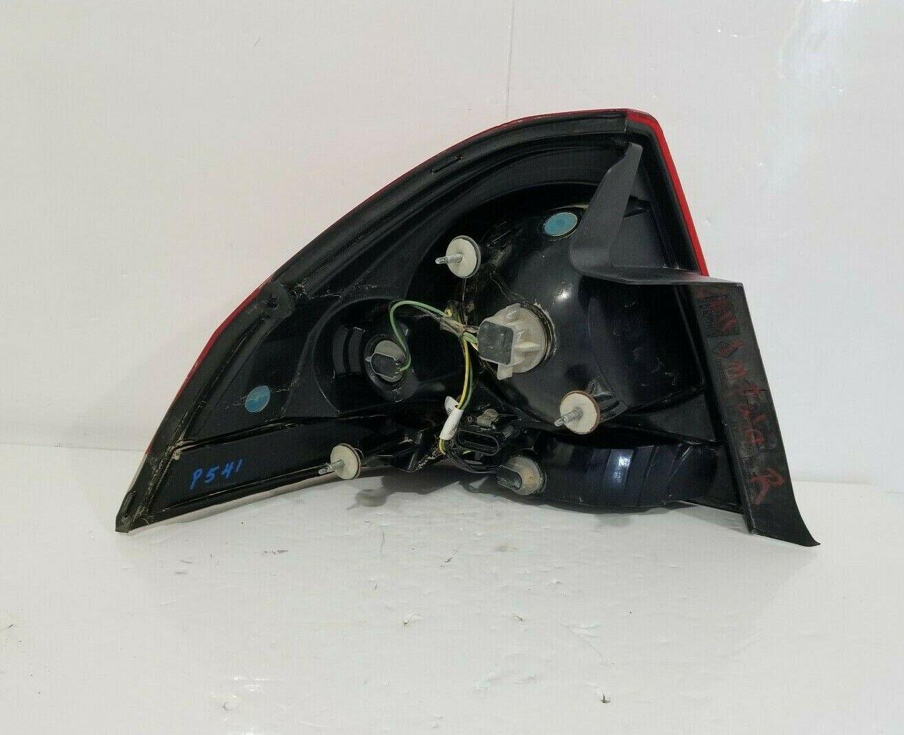 2006-2013 Chevy Impala RH Passengers Side Rear Tail Light Brake Lamp OEM 