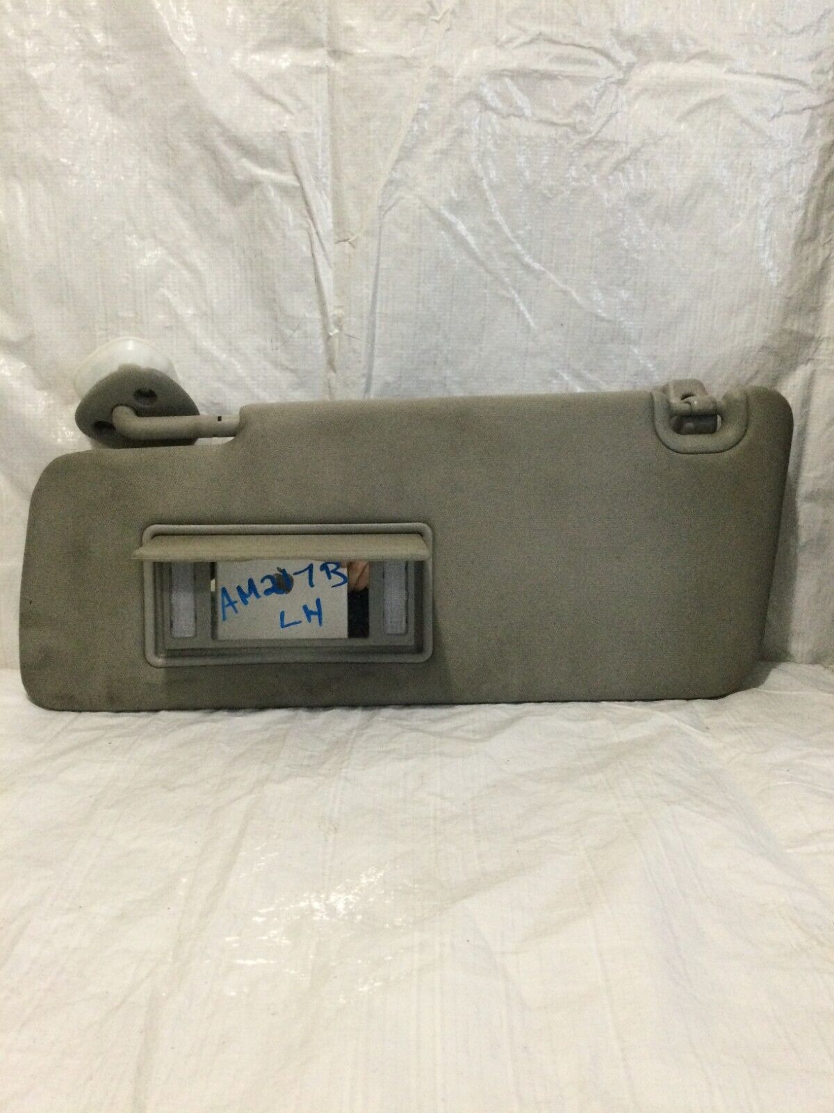 2017 Ram 1500 Illuminated Left Driver Side Sun Visor OEM LH