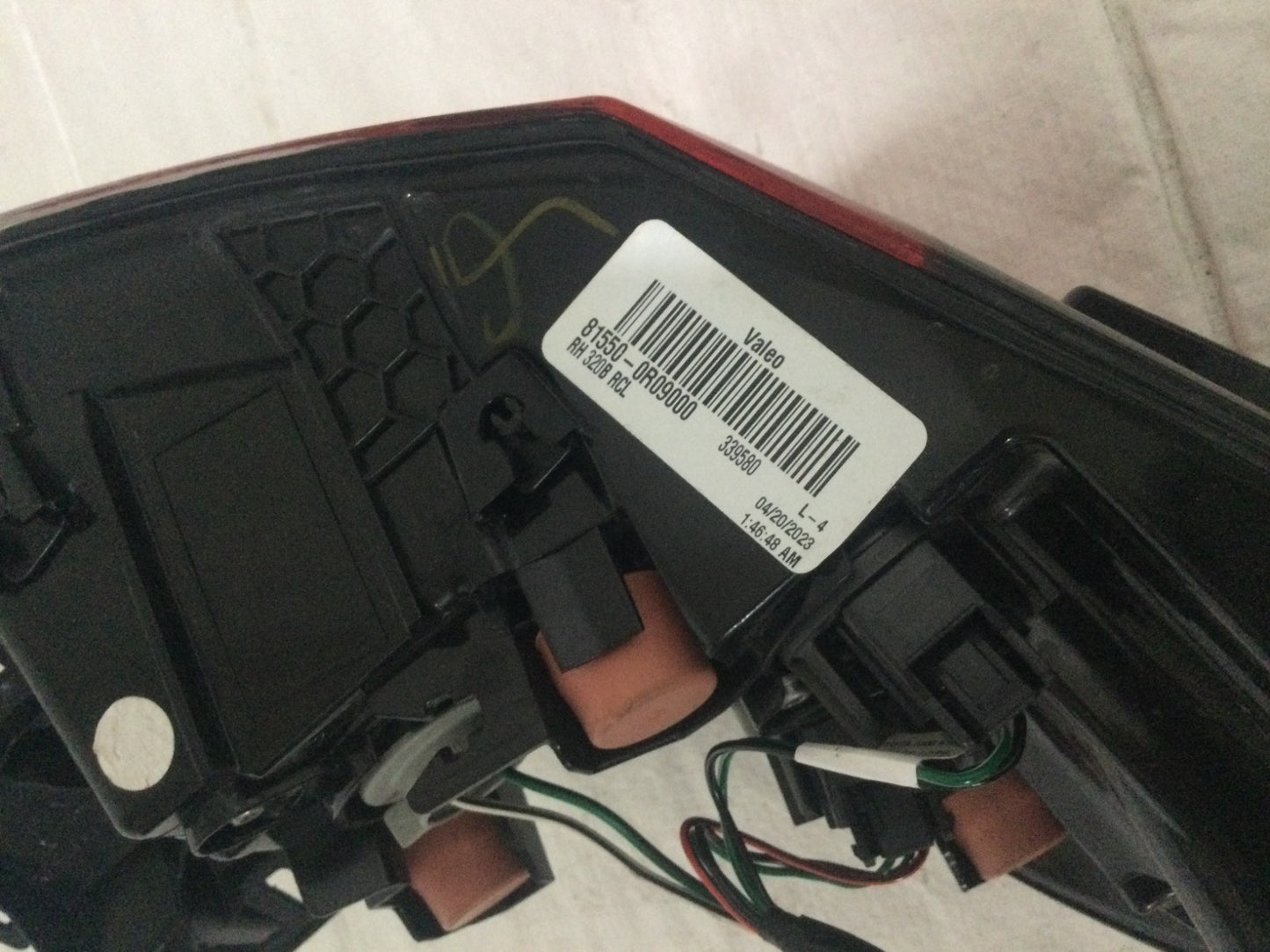 2019-2021 Toyota Rav4 Right RH Tail Light Tail Lamp OEM 81550-0R09000 DAMAGED