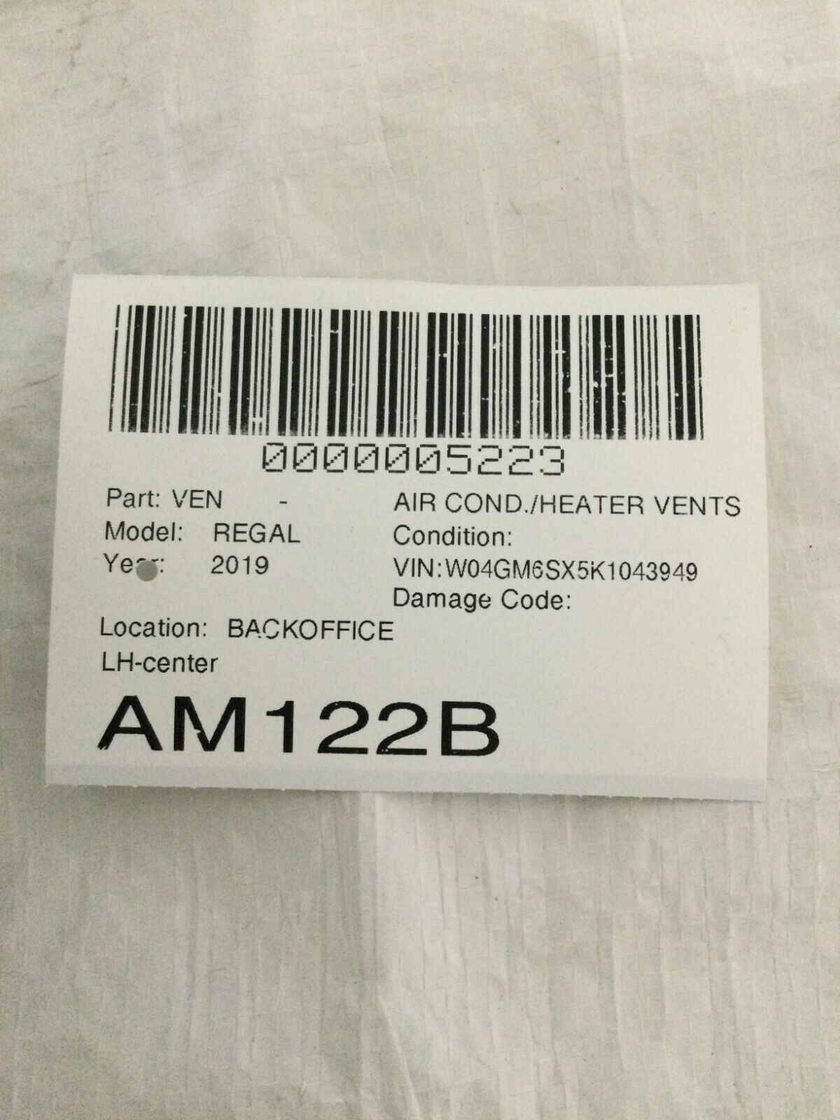2018-2020 Buick Regal Preferred II Dash Left Center Air Vent OEM 39017311