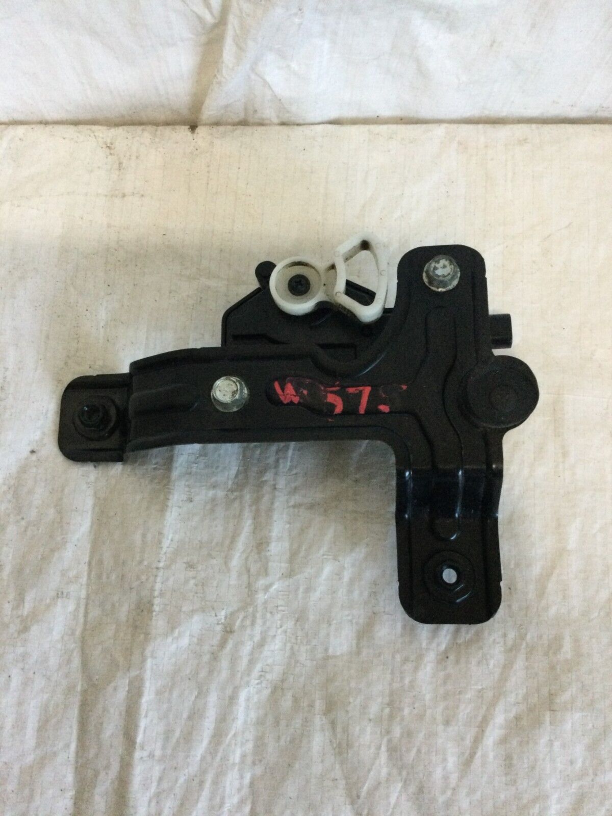 2019 GMC Sierra 1500 Tailgate lock Actuator OEM