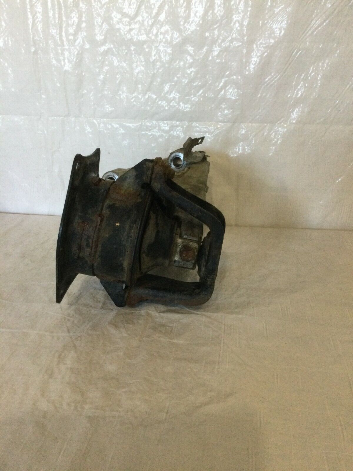 2004 Honda Accord Engine Motor Support Bracket 2.4L OEM
