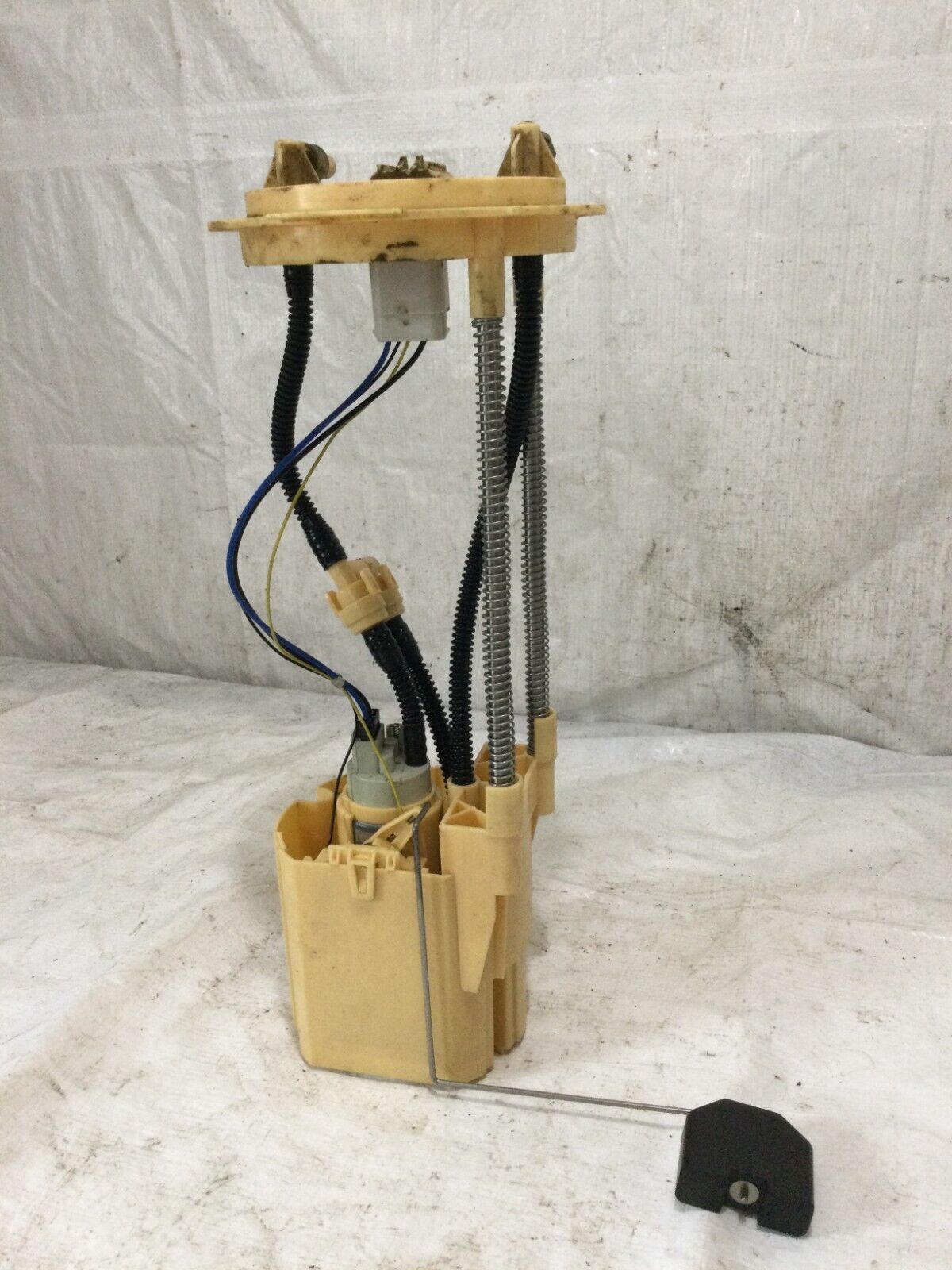 2005 Dodge Ram 2500  Fuel Pump Assembly In Tank Mounted OEM
